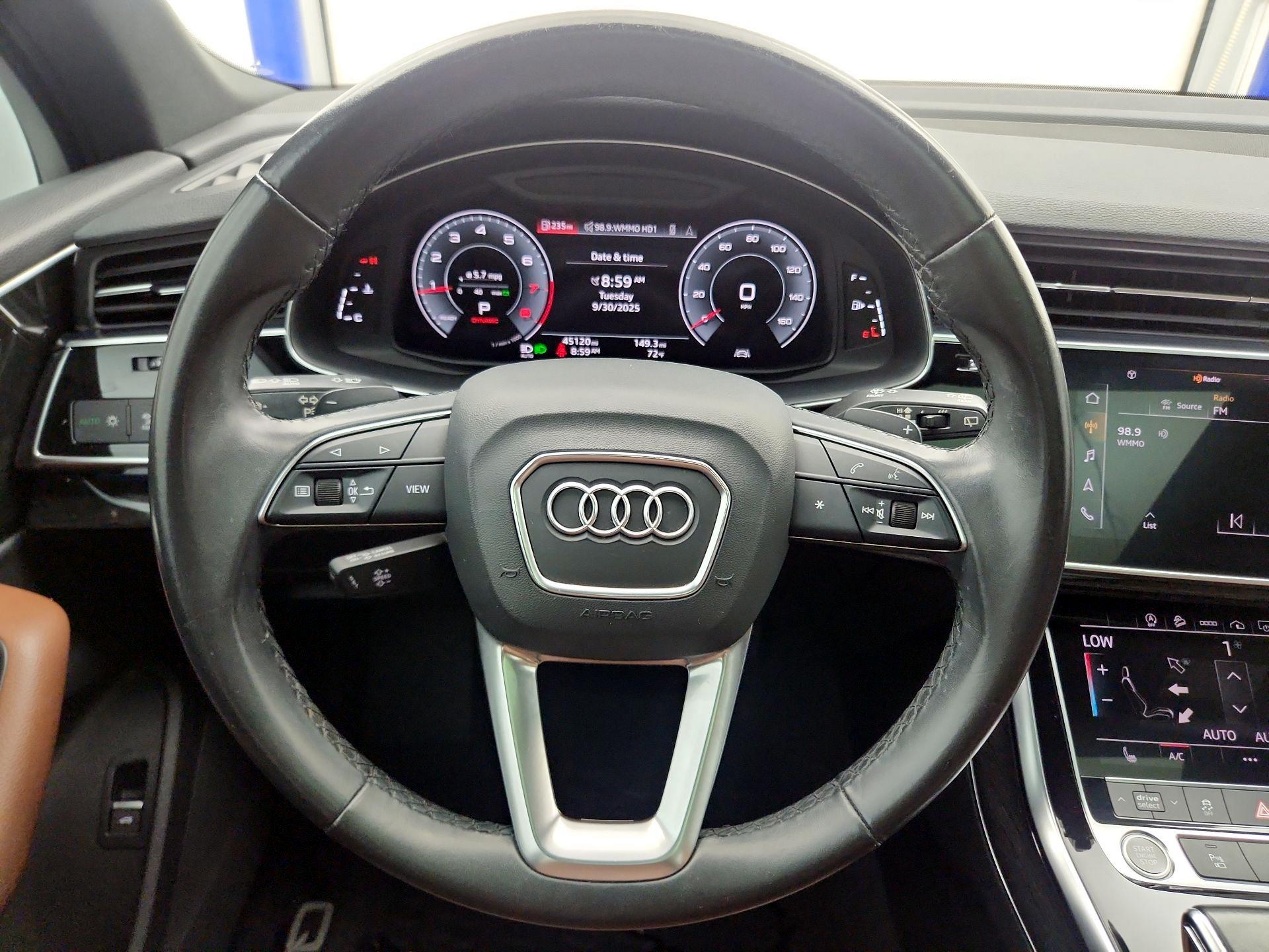 Thumbnail: 2022 Audi Q7 - 10