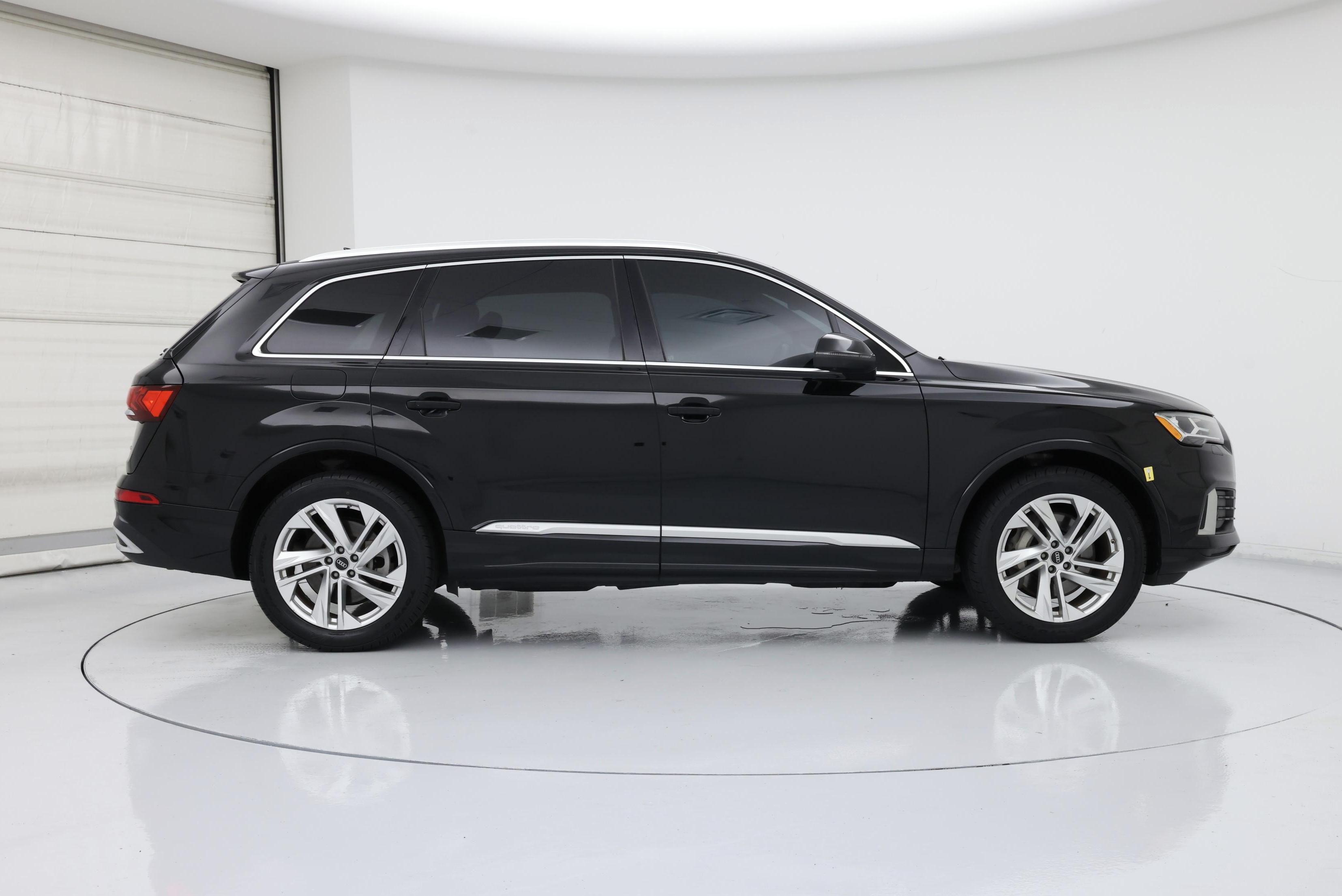 Thumbnail: 2022 Audi Q7 - 7