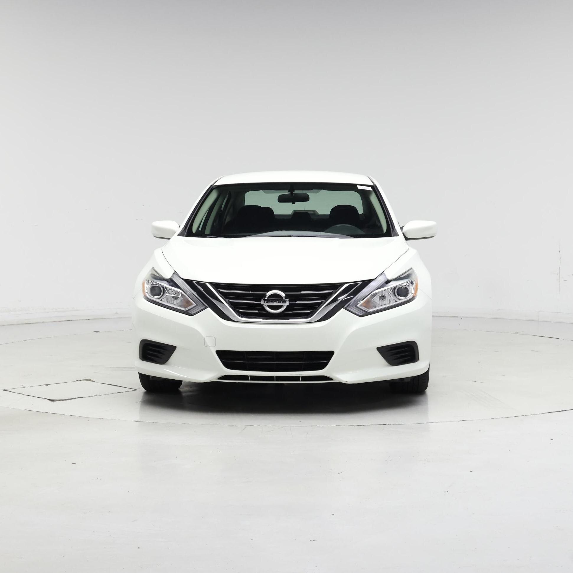Thumbnail: 2018 Nissan Altima - 5