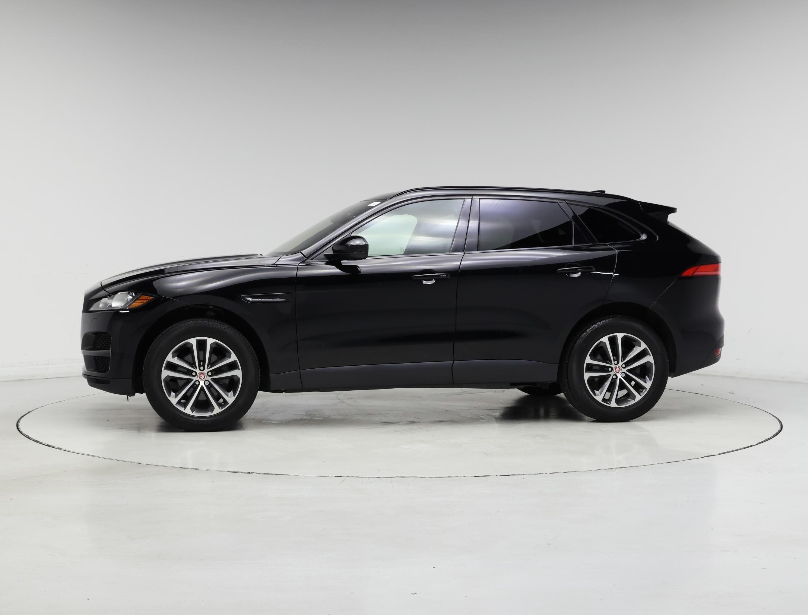 Thumbnail: 2018 Jaguar F-Pace - 3