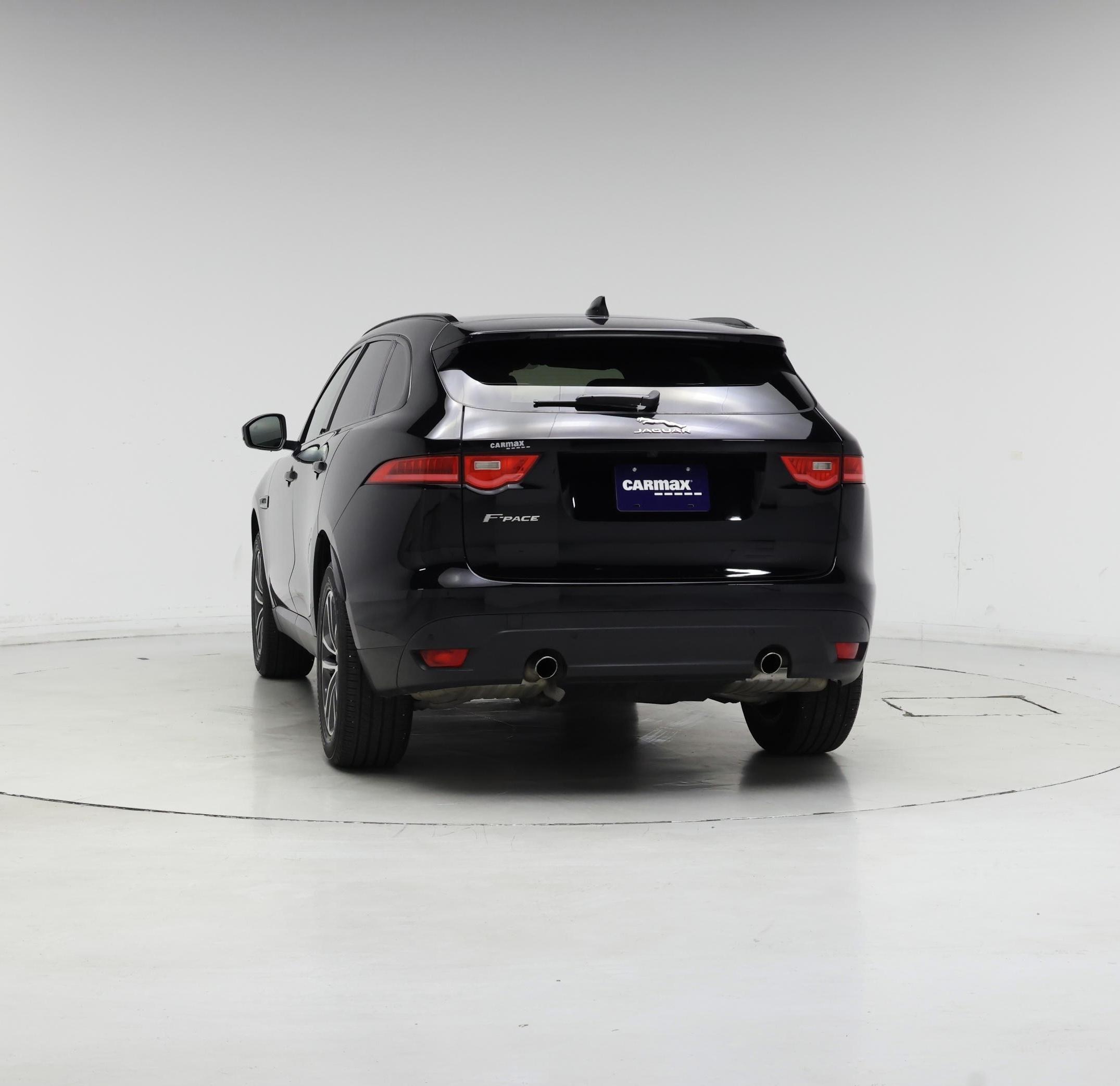 Thumbnail: 2018 Jaguar F-Pace - 6