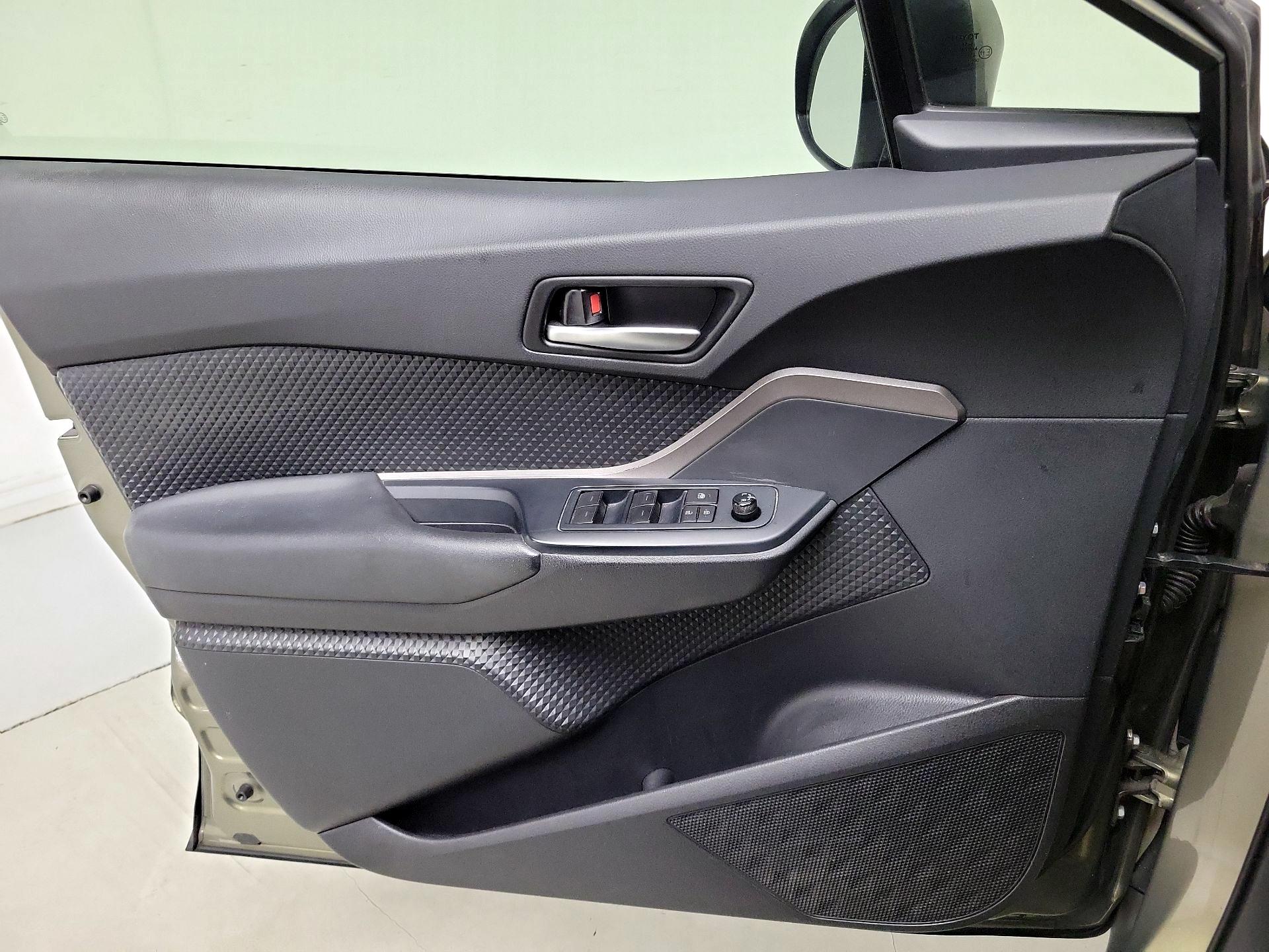 Thumbnail: 2021 Toyota C-HR - 12