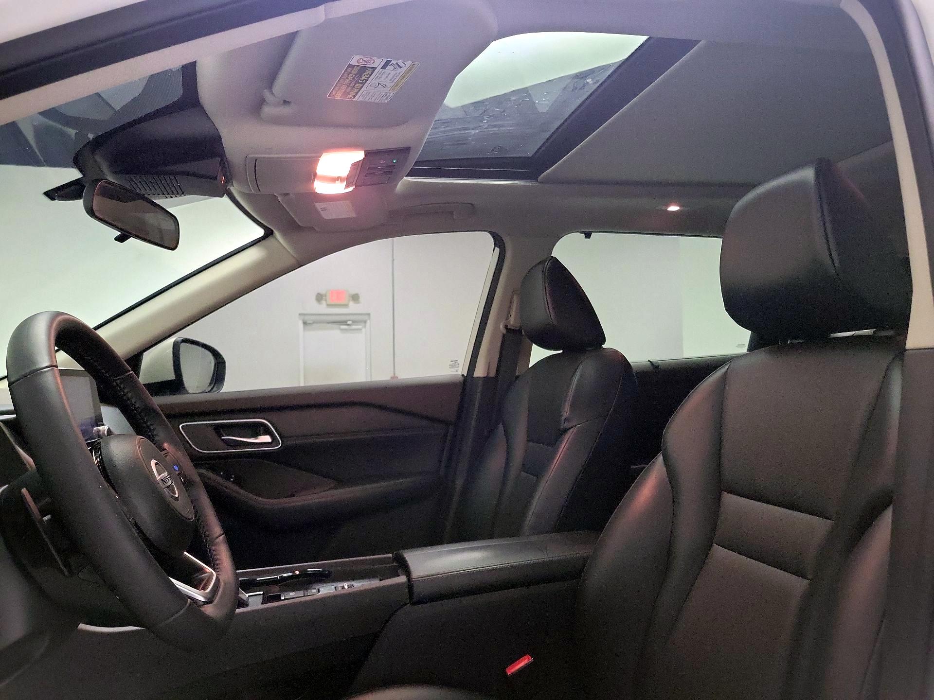 Thumbnail: 2021 Nissan Rogue - 19
