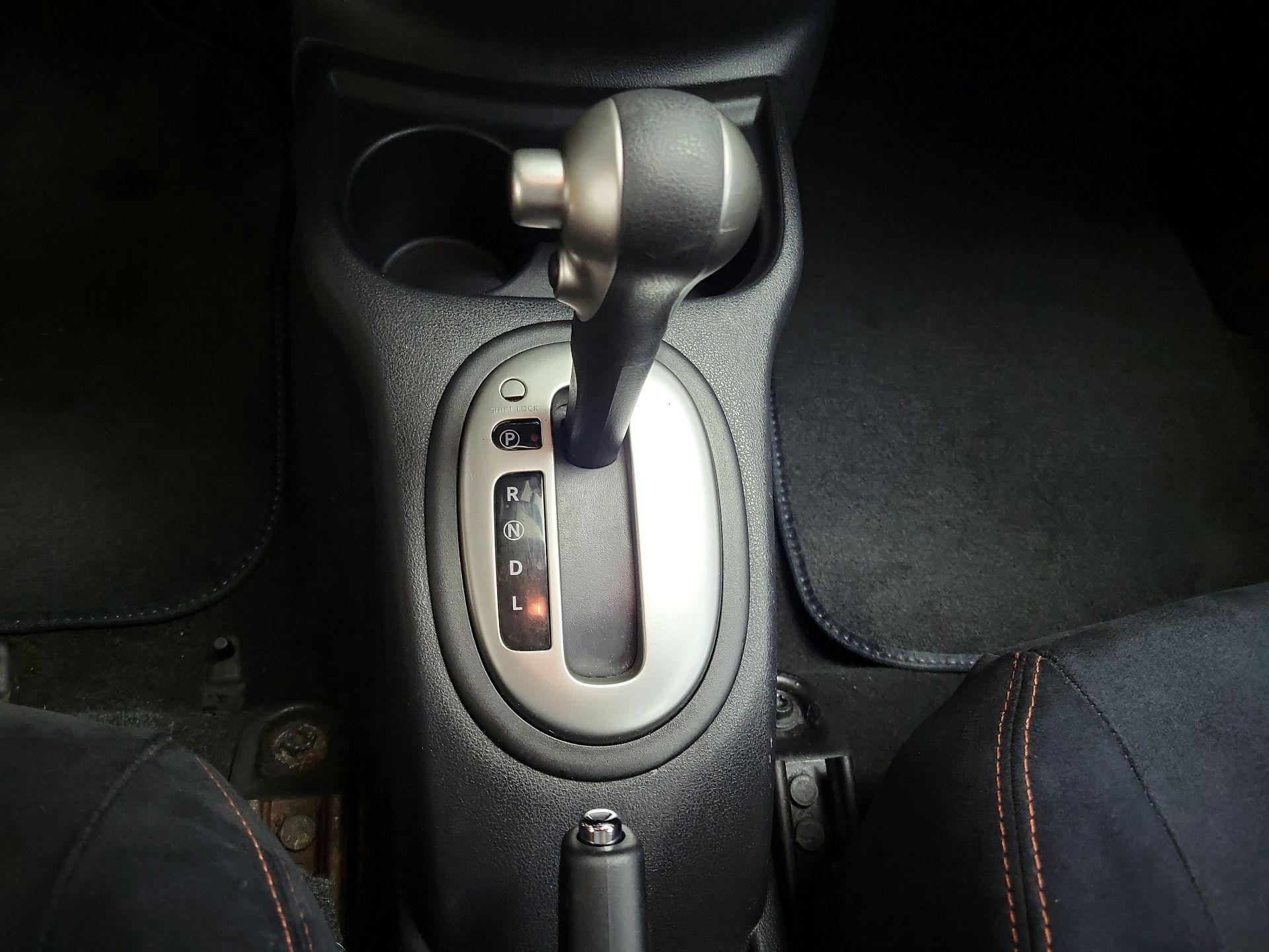Thumbnail: 2015 Nissan Versa Note - 17