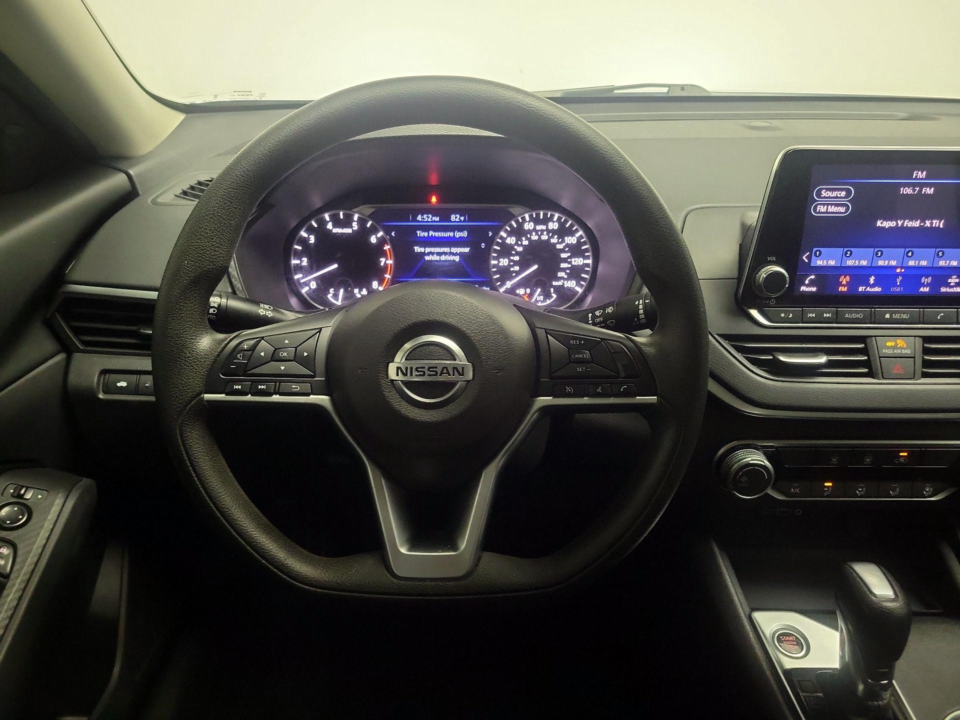 Thumbnail: 2022 Nissan Altima - 10