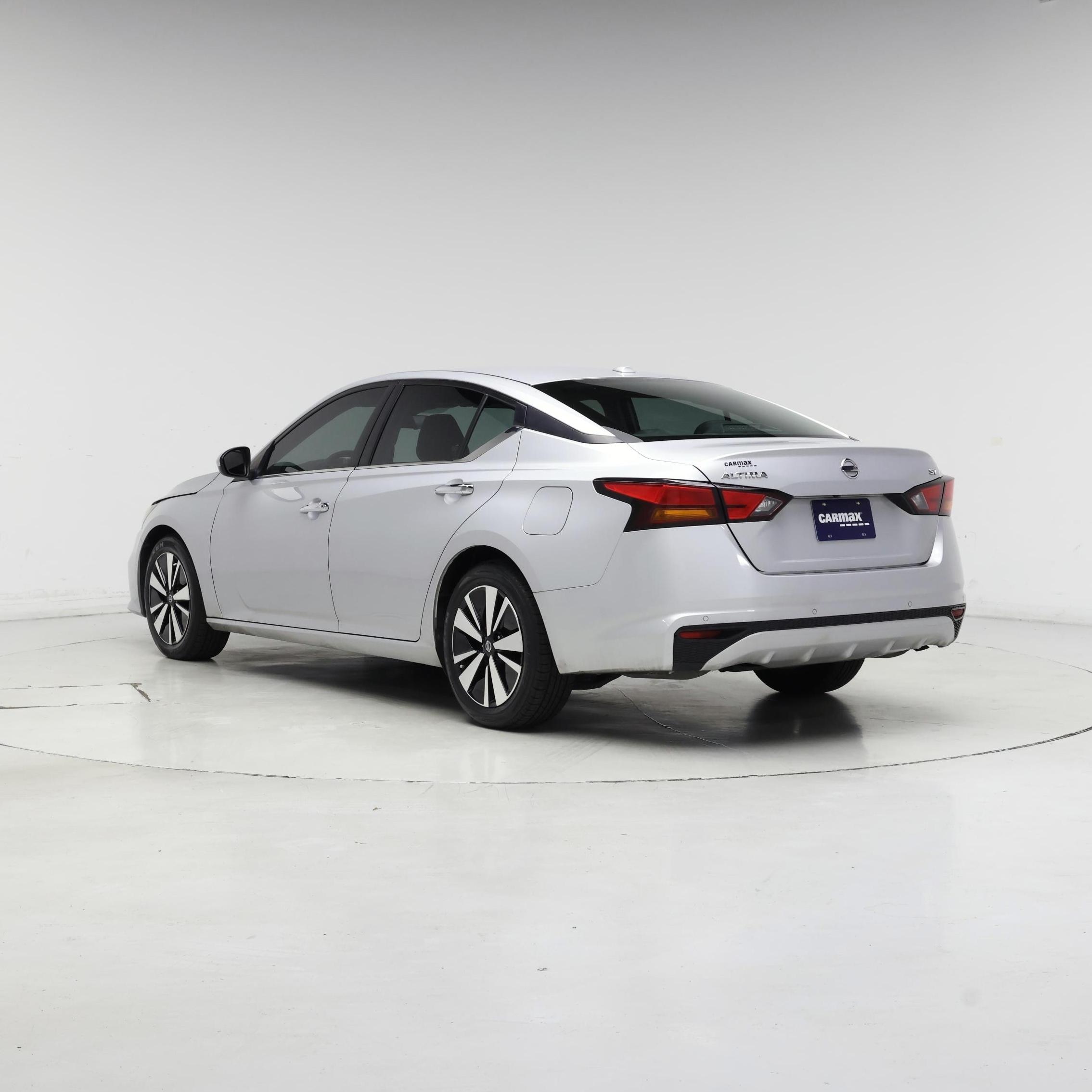 Thumbnail: 2022 Nissan Altima - 2