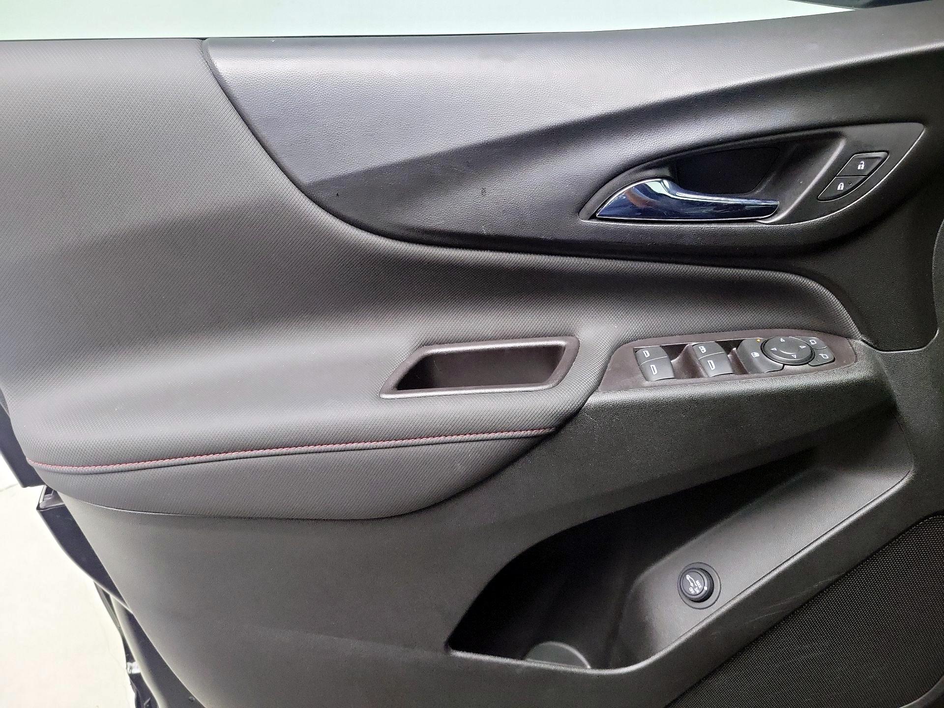 Thumbnail: 2022 Chevrolet Equinox - 12