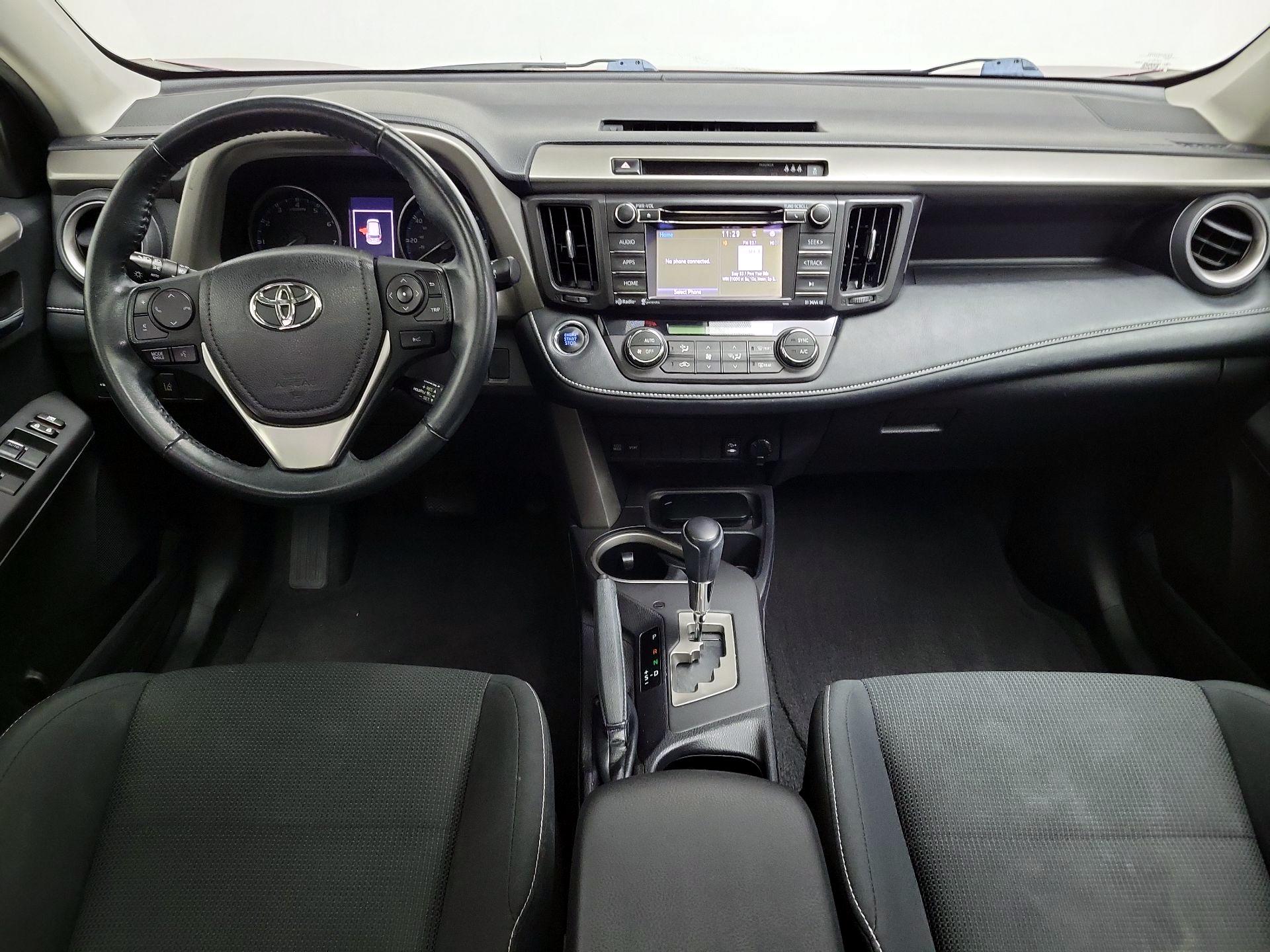 Thumbnail: 2018 Toyota RAV4 - 9