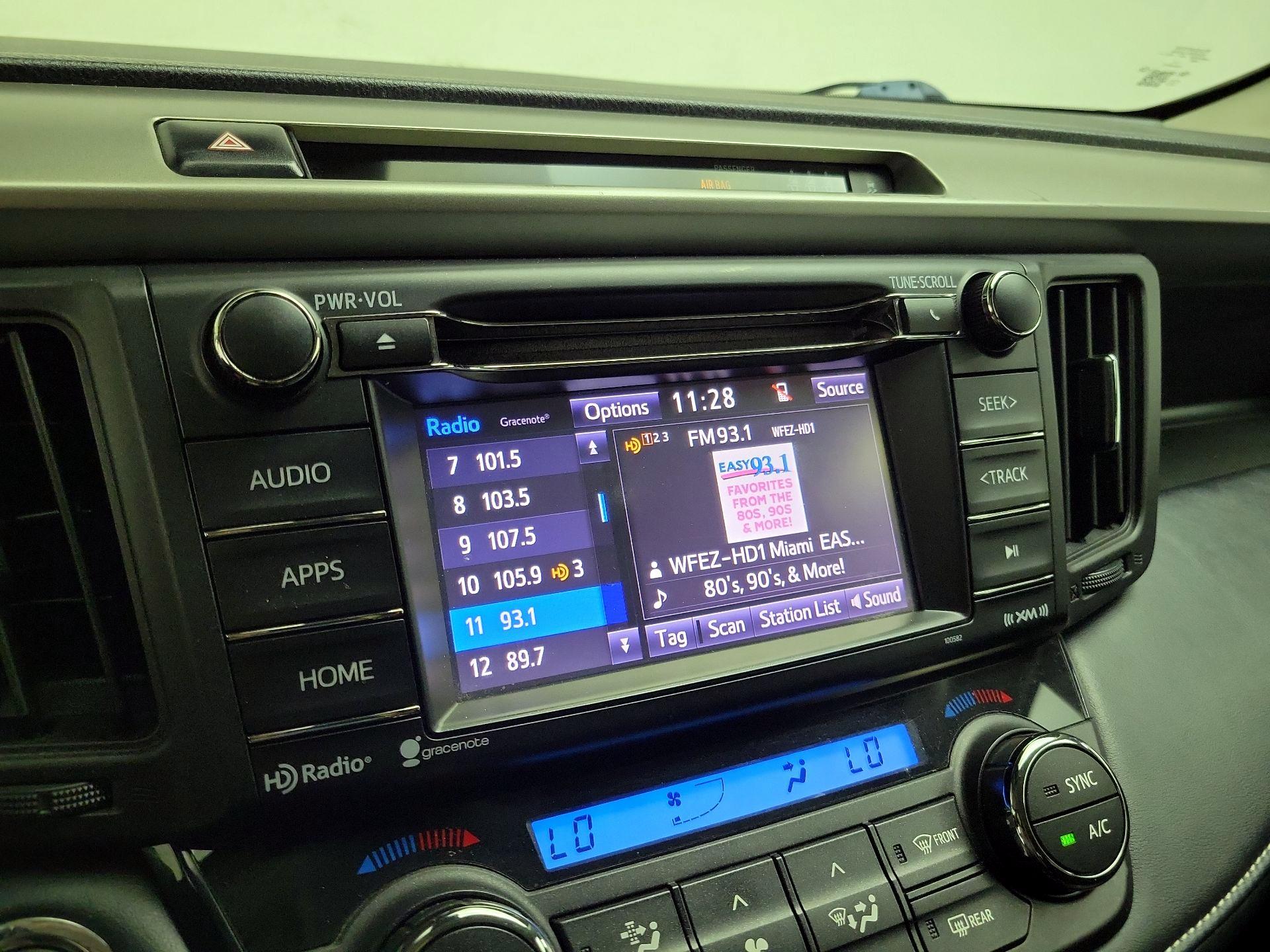 Thumbnail: 2018 Toyota RAV4 - 16
