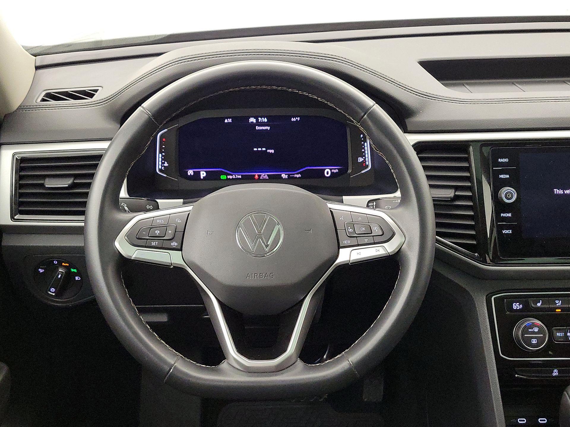 Thumbnail: 2022 Volkswagen Atlas - 10