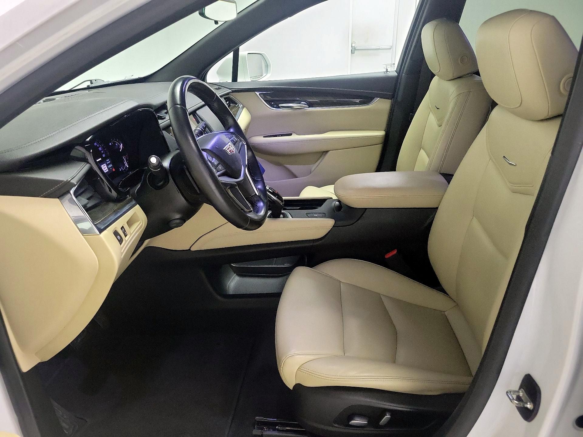 Thumbnail: 2019 Cadillac XT5 - 11