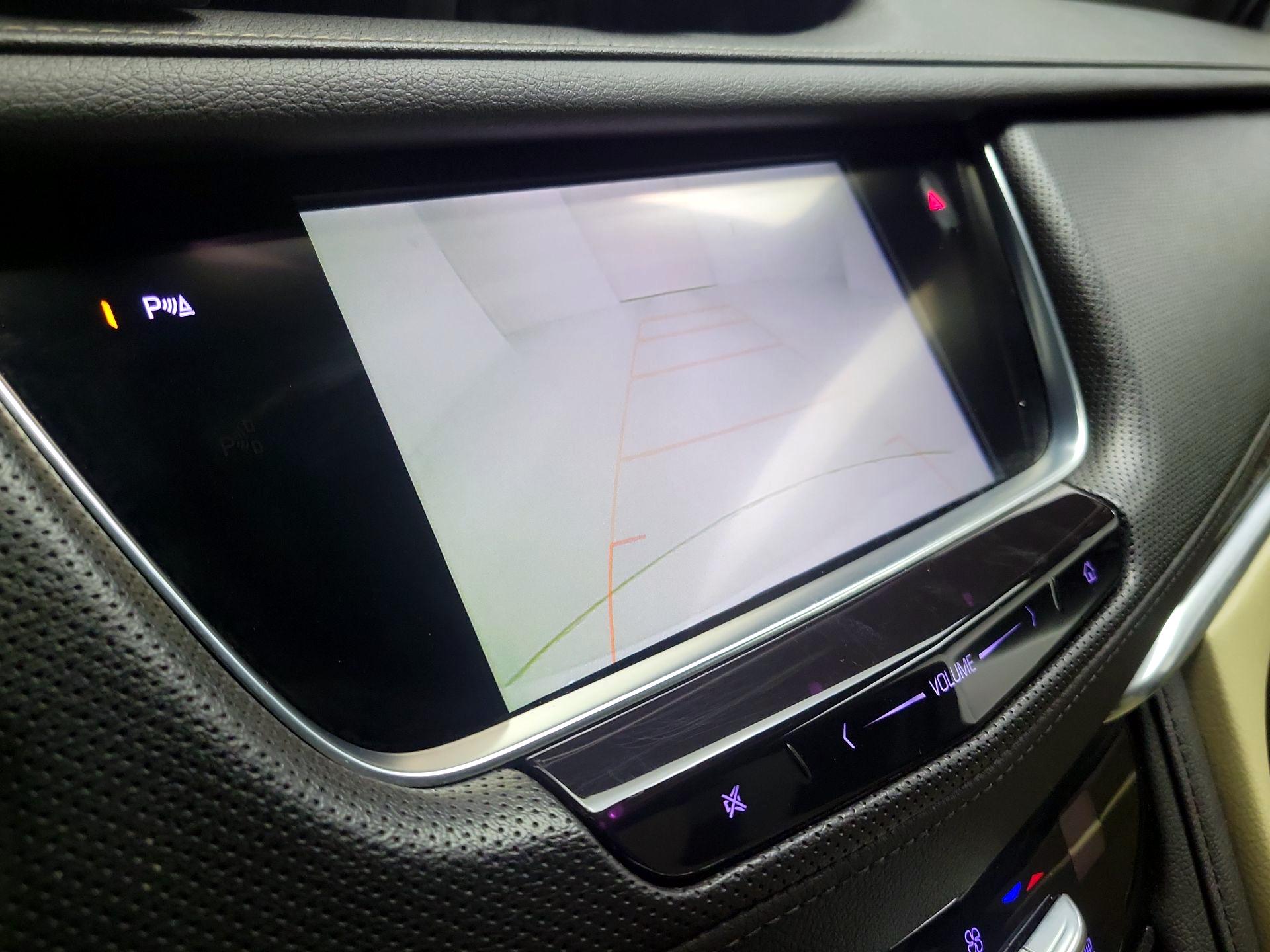 Thumbnail: 2019 Cadillac XT5 - 14