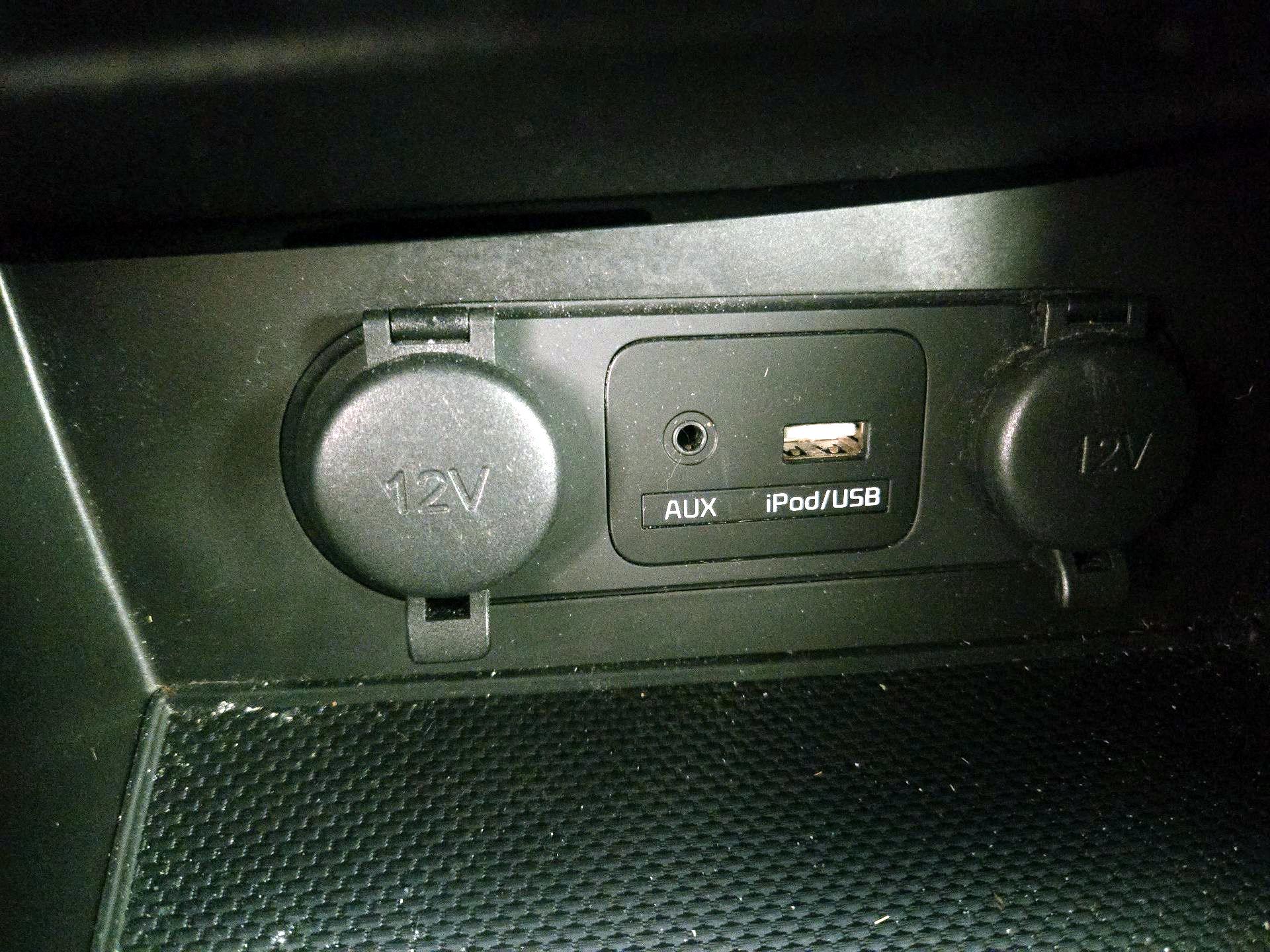 Thumbnail: 2015 Kia Optima - 17