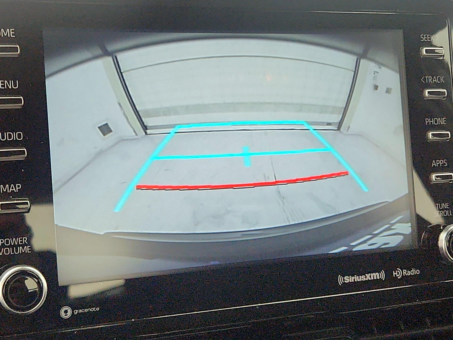 Thumbnail: 2021 Toyota C-HR - 14