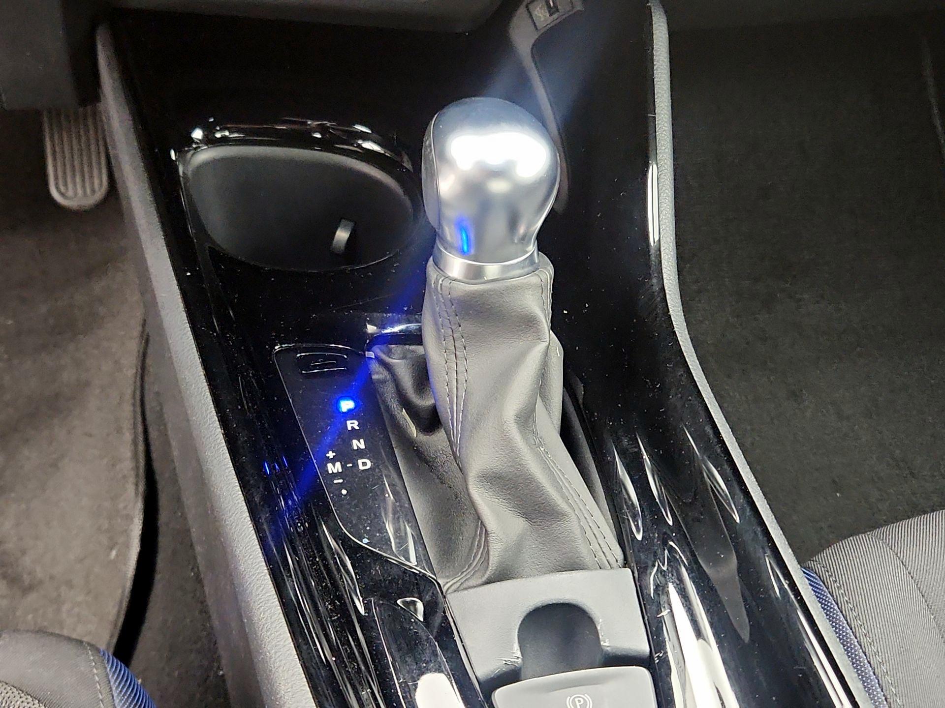 Thumbnail: 2021 Toyota C-HR - 17