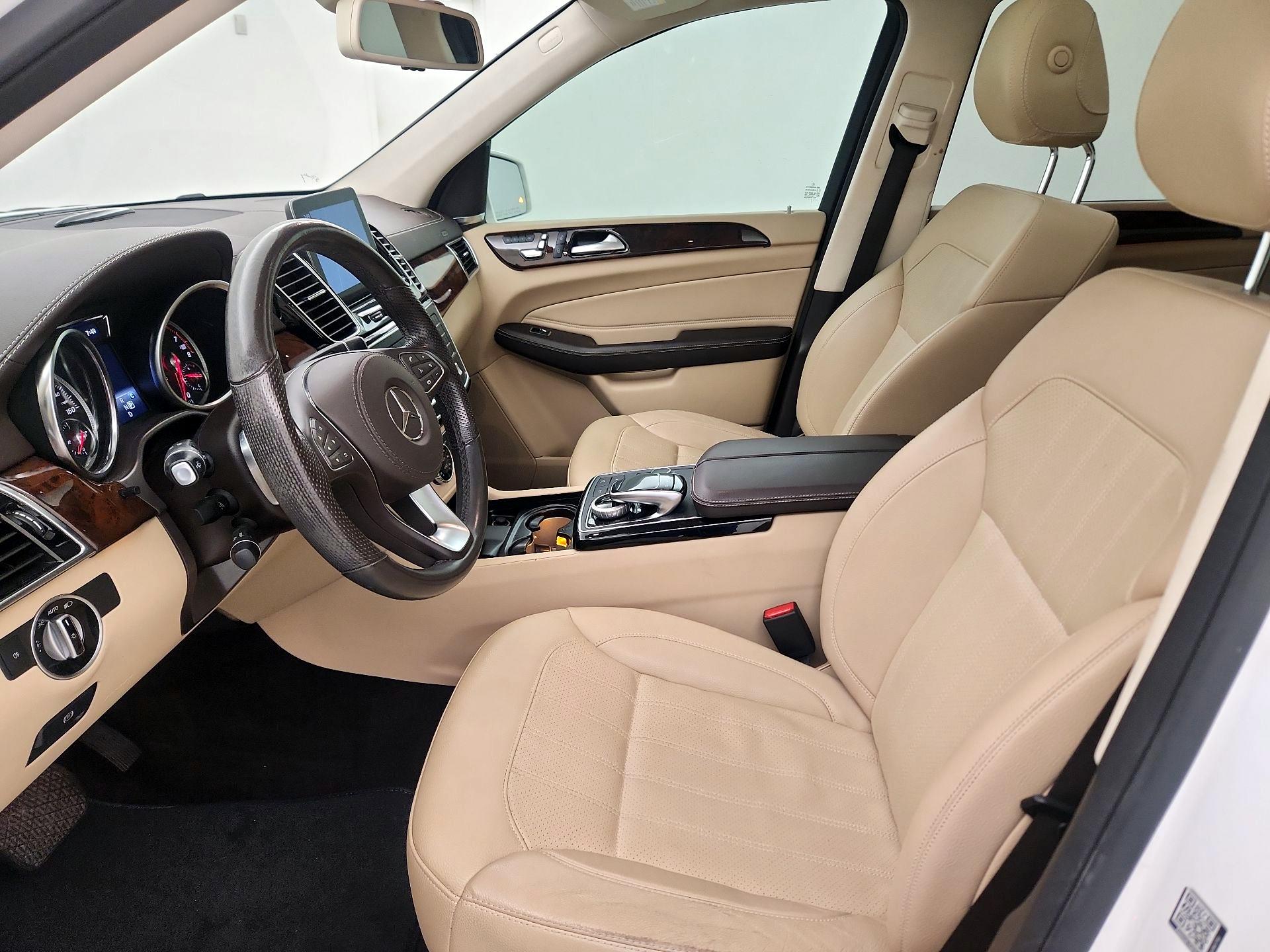 Thumbnail: 2019 Mercedes-Benz GLS - 11