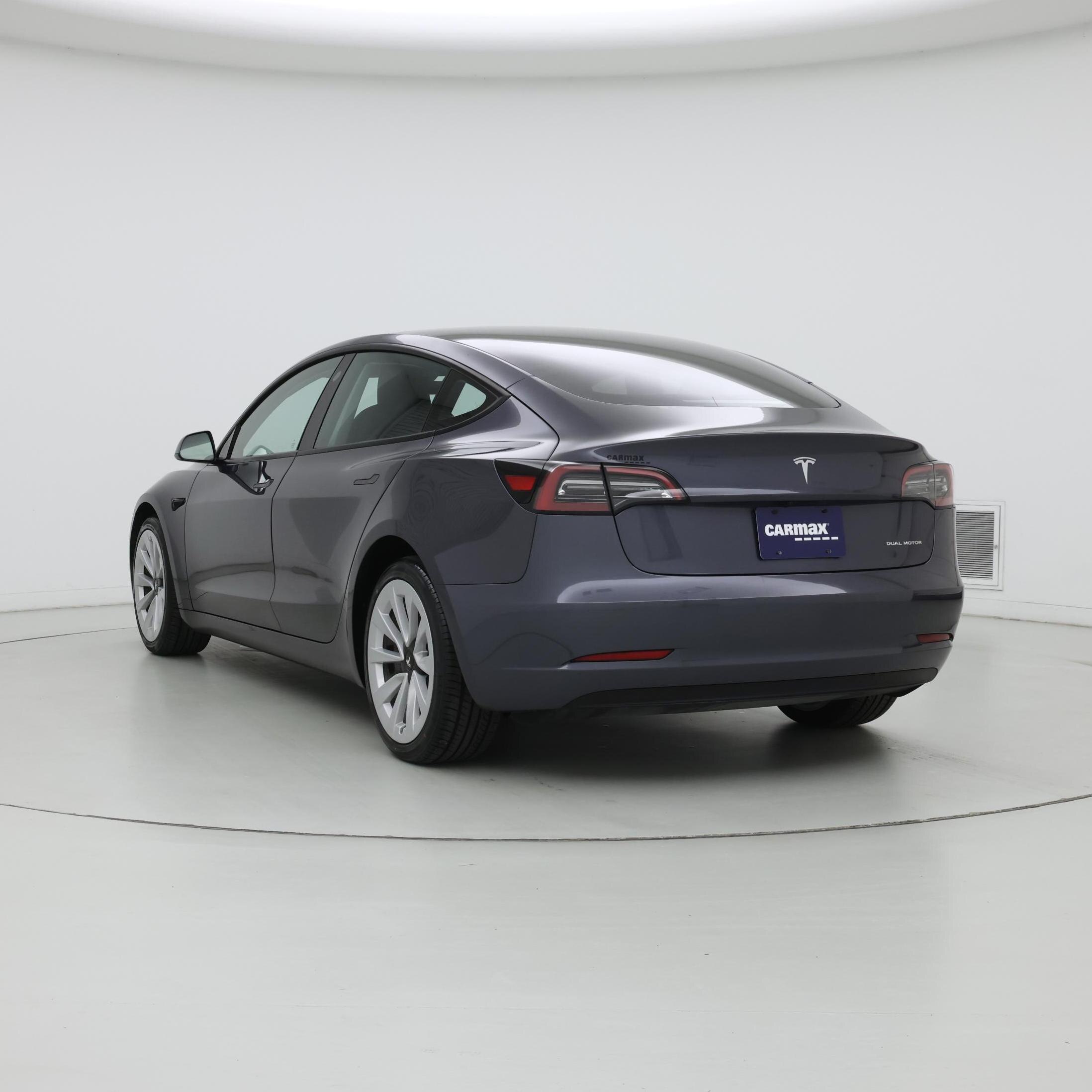 Thumbnail: 2023 Tesla Model 3 - 2
