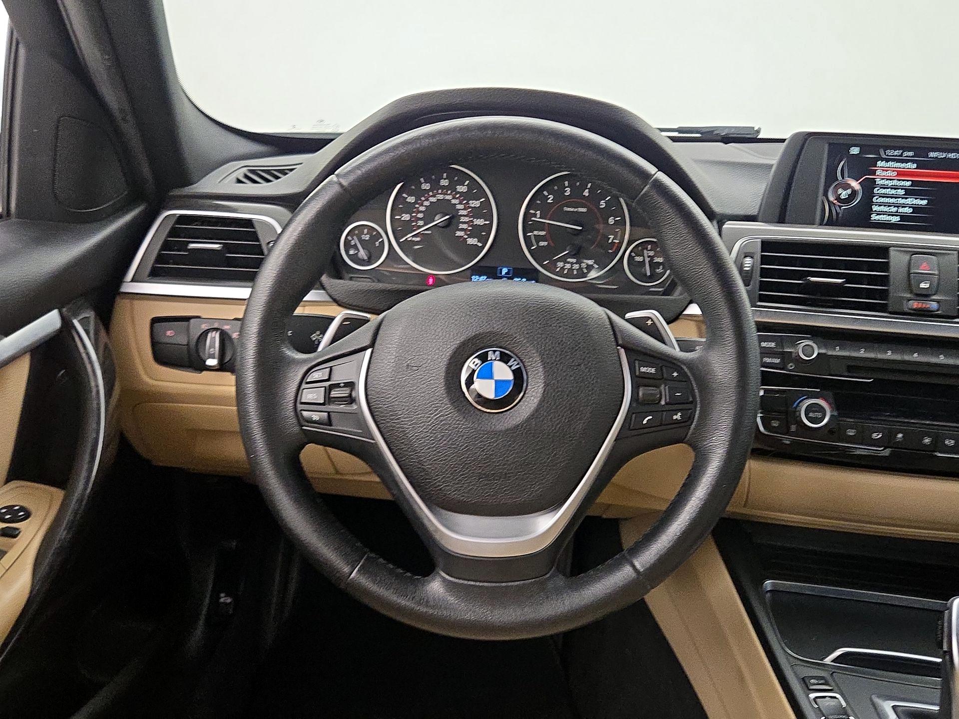 Thumbnail: 2017 BMW 3 Series - 10