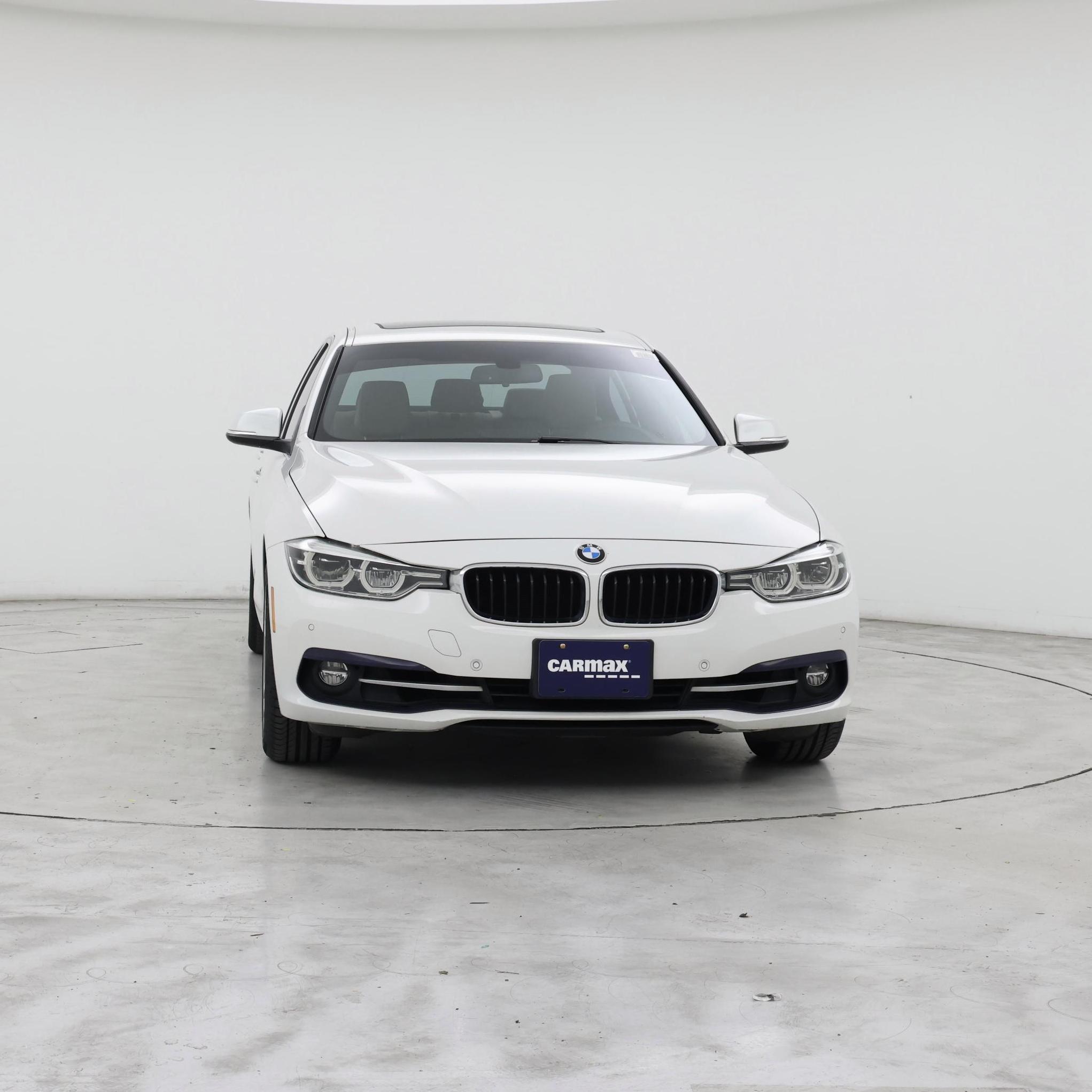 Thumbnail: 2017 BMW 3 Series - 5