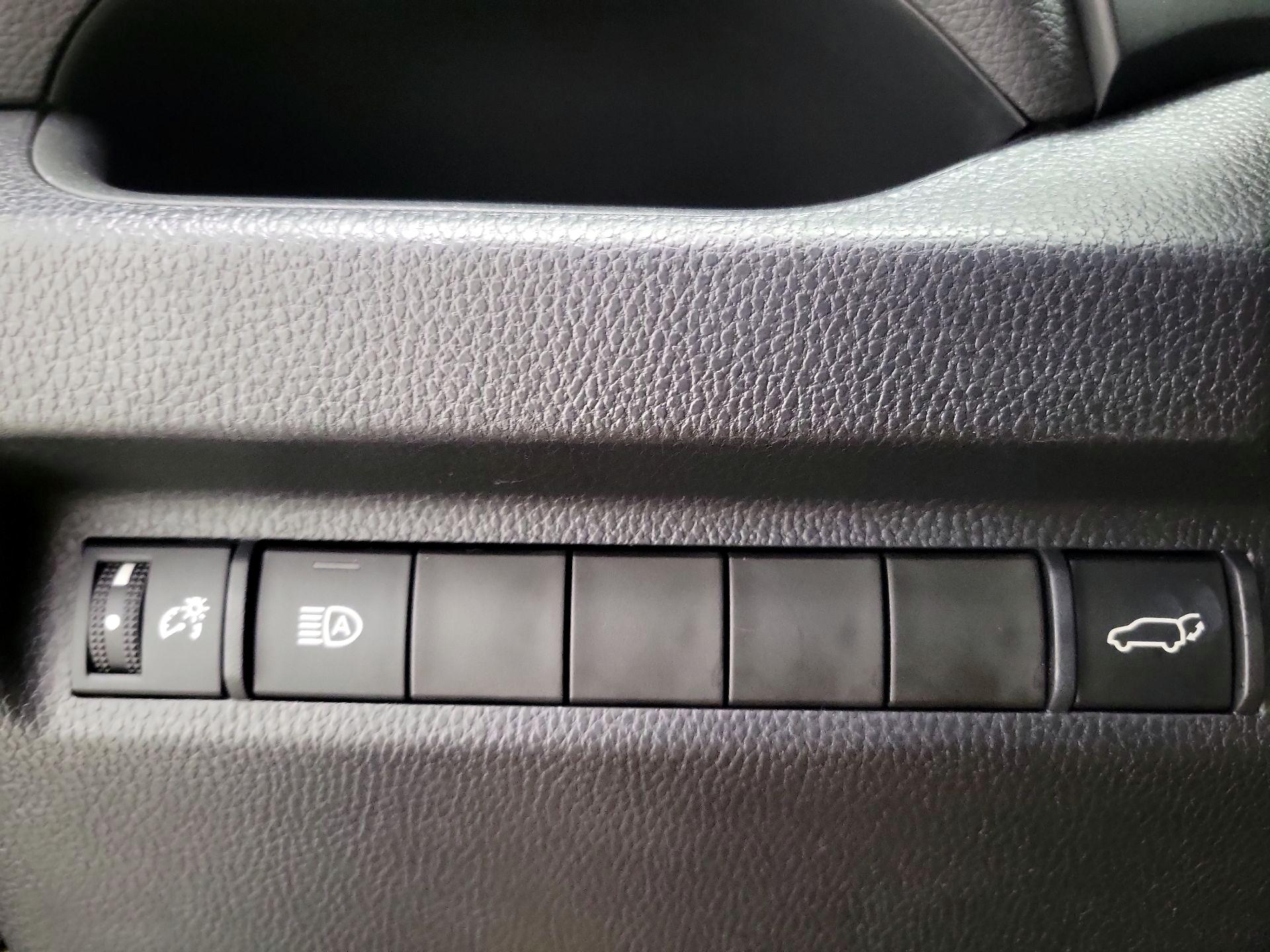 Thumbnail: 2023 Toyota RAV4 - 13