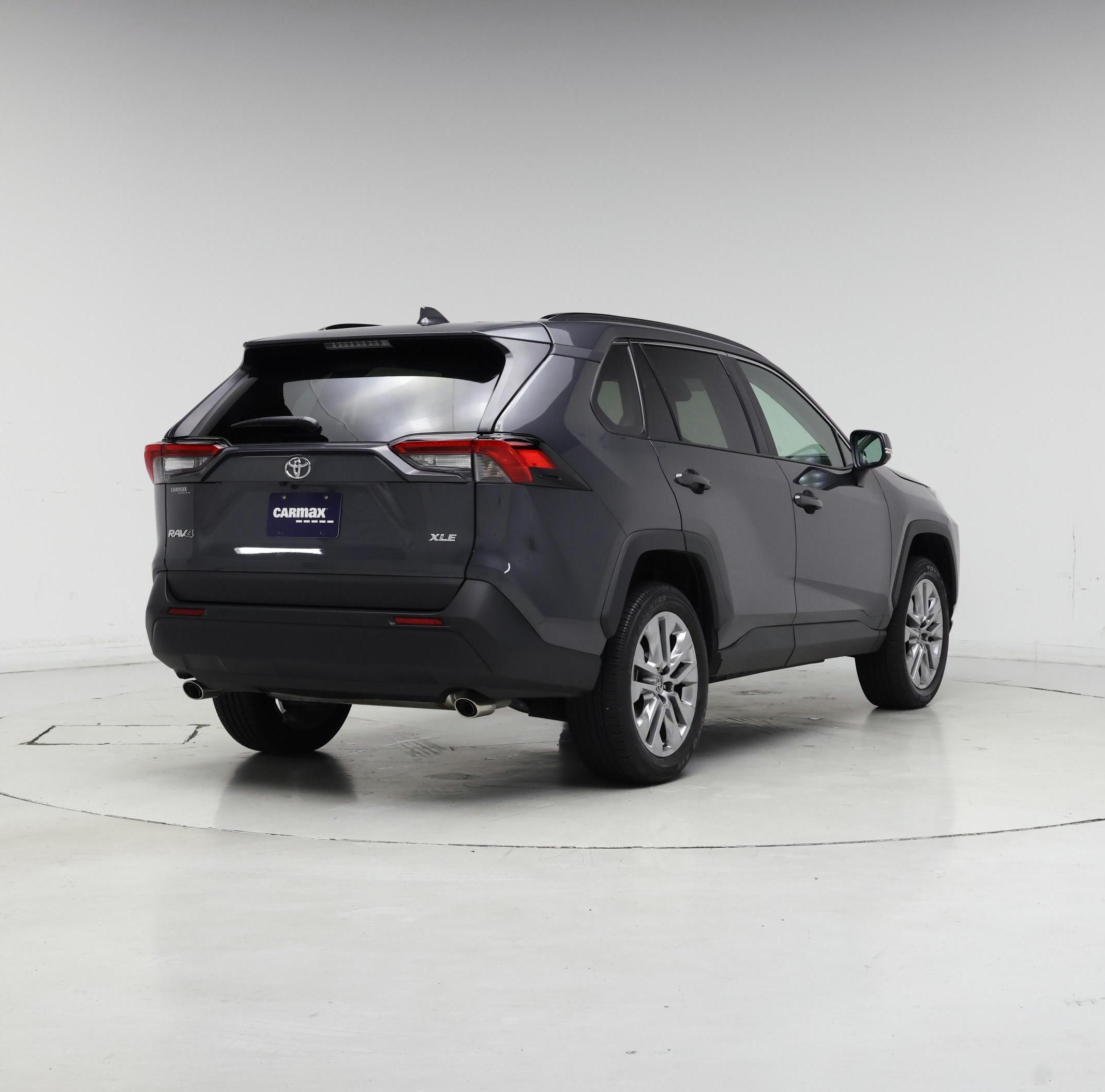 Thumbnail: 2023 Toyota RAV4 - 8