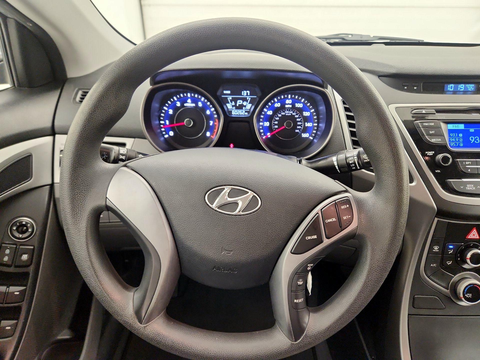 Thumbnail: 2015 Hyundai Elantra - 10