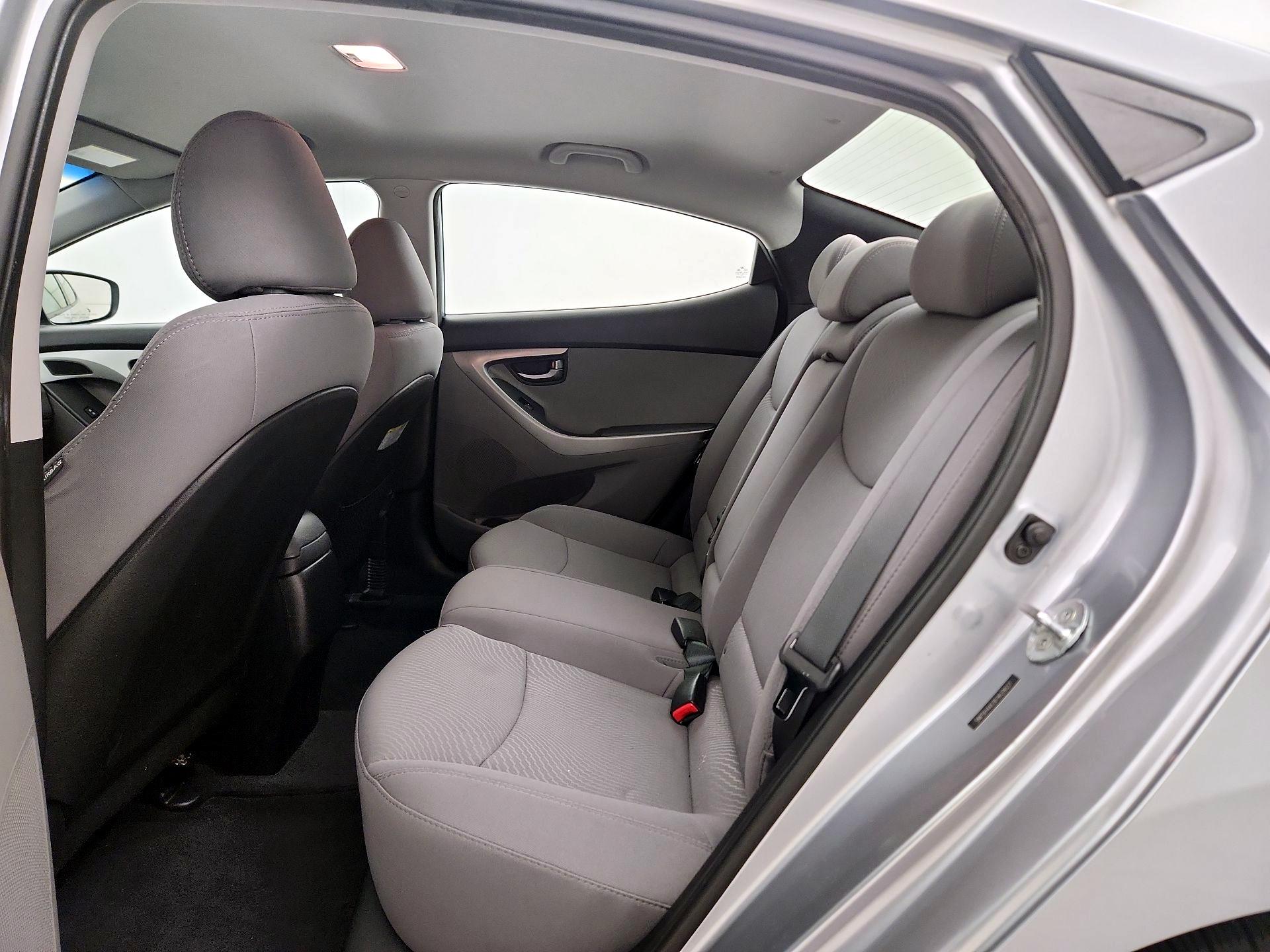 Thumbnail: 2015 Hyundai Elantra - 18