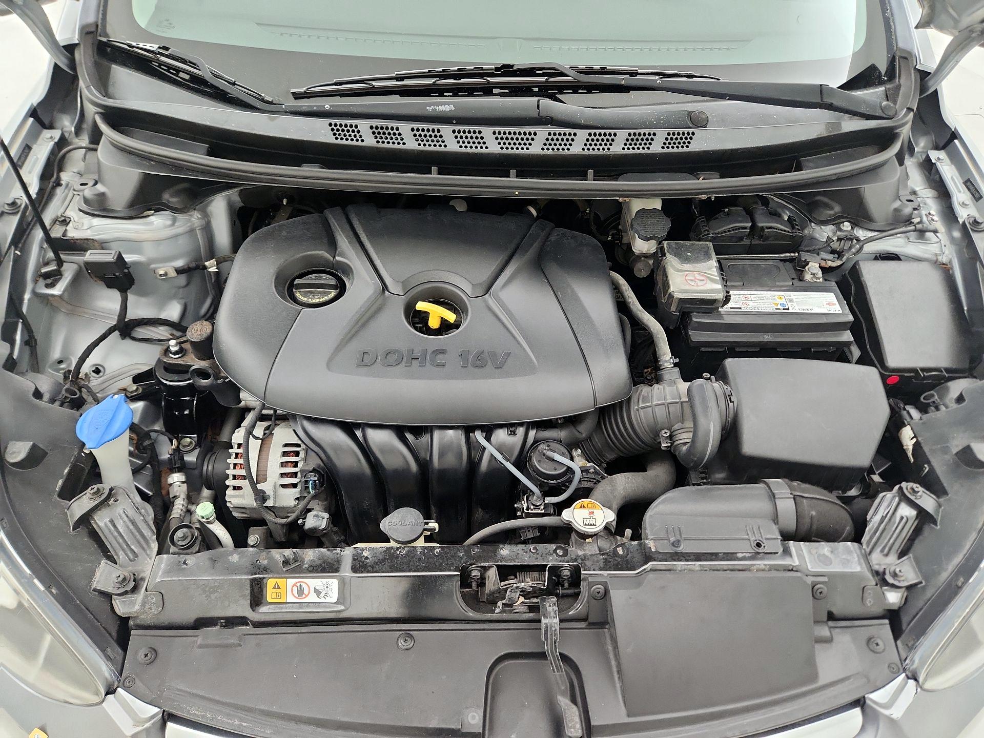 Thumbnail: 2015 Hyundai Elantra - 20
