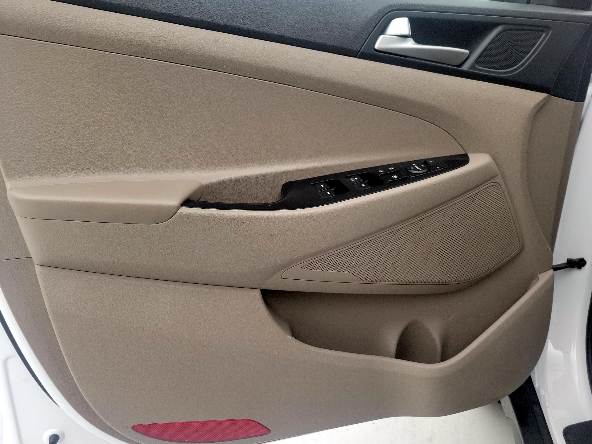 Thumbnail: 2020 Hyundai Tucson - 12