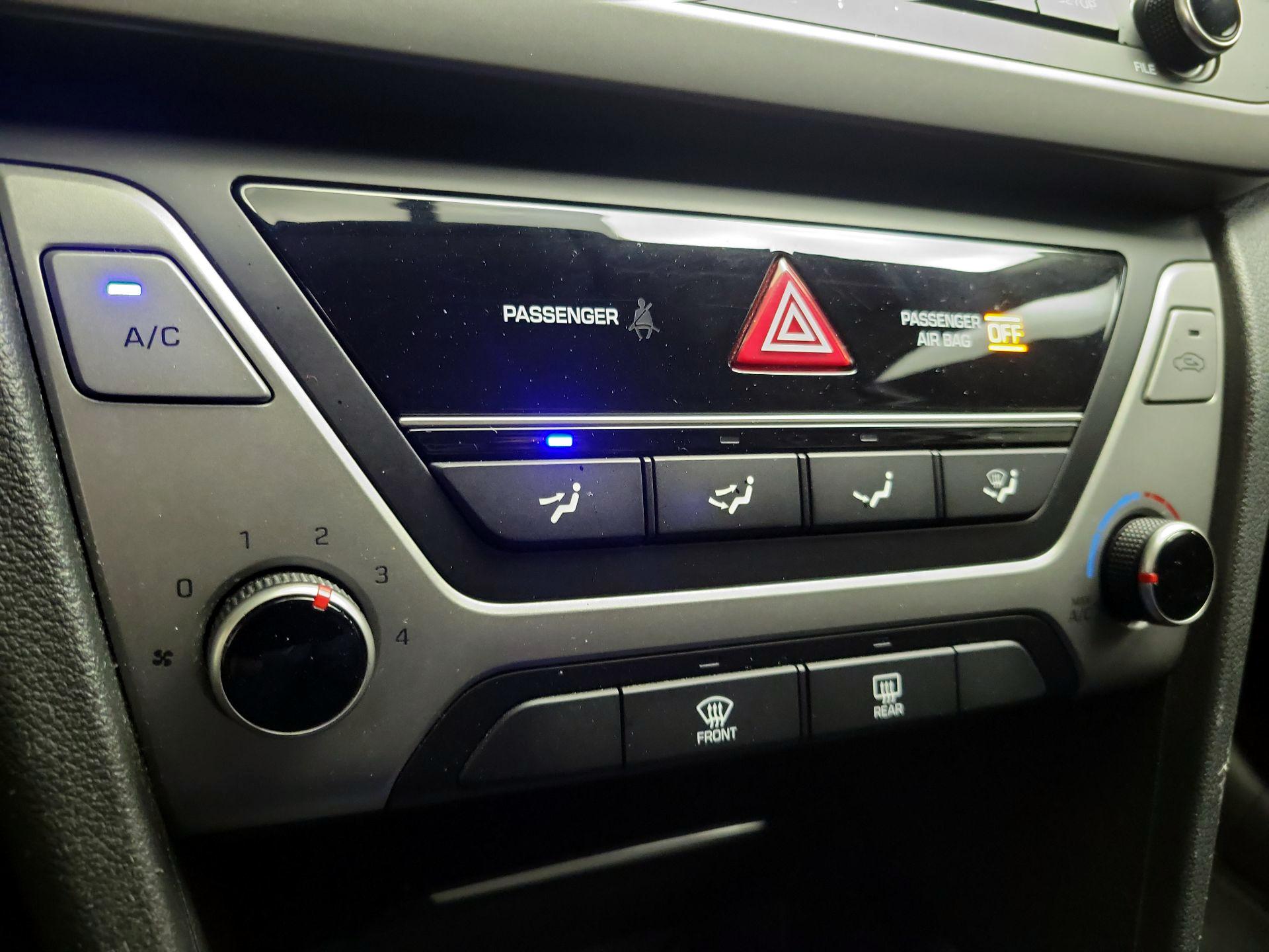 Thumbnail: 2018 Hyundai Elantra - 16