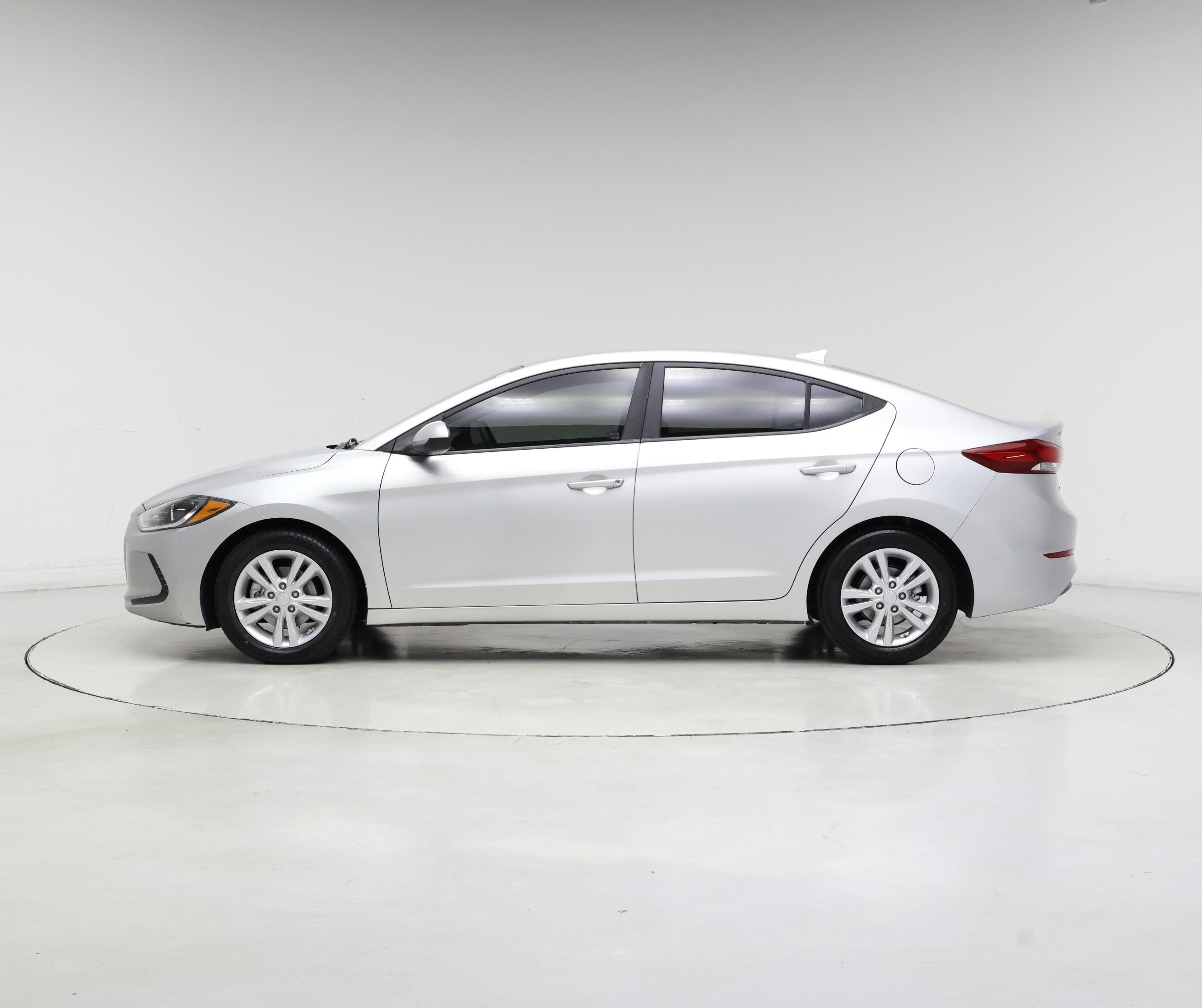 Thumbnail: 2018 Hyundai Elantra - 3