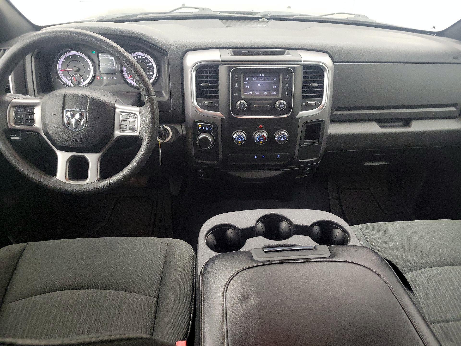 Thumbnail: 2021 RAM 1500 Classic - 9