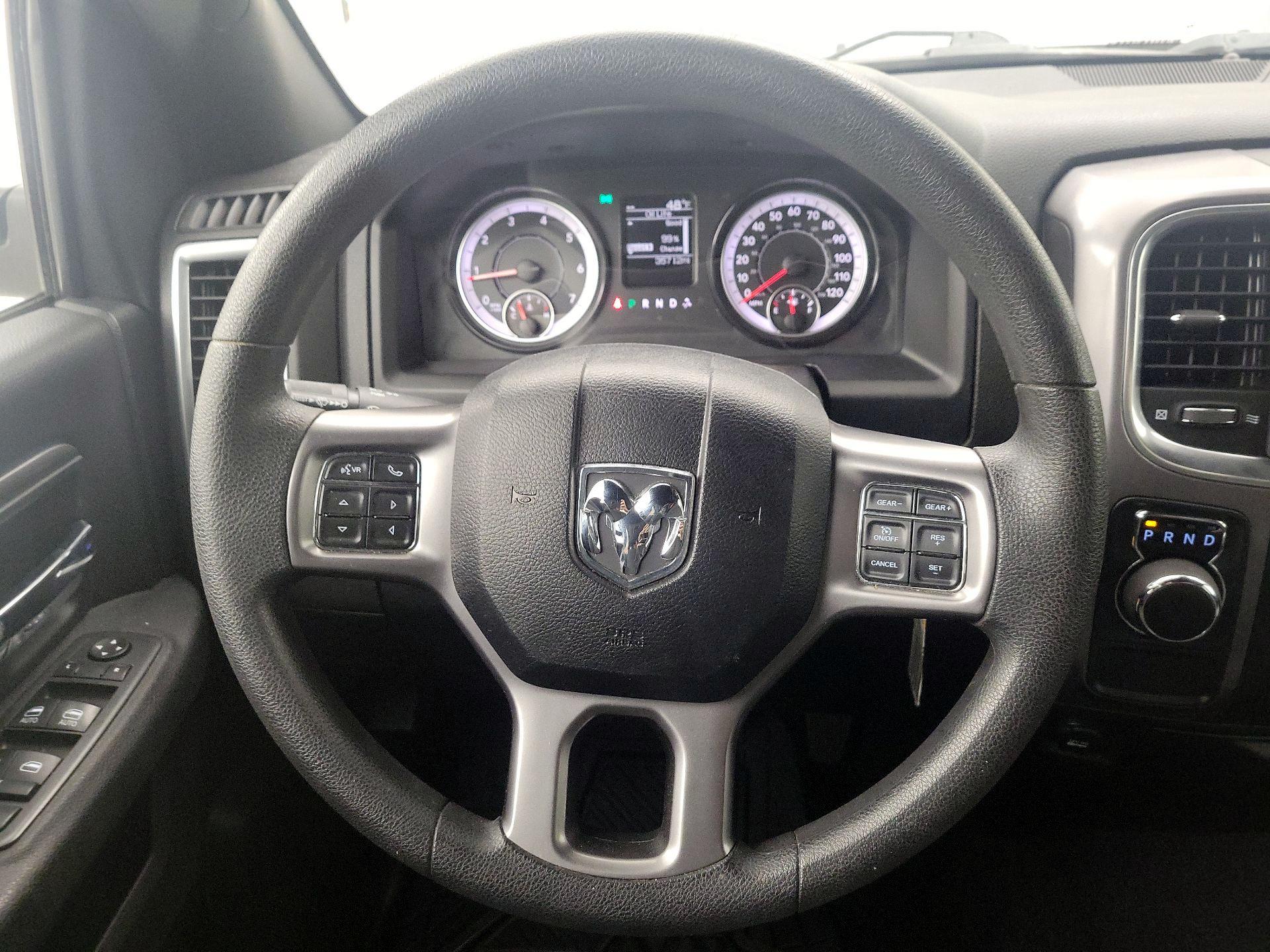 Thumbnail: 2021 RAM 1500 Classic - 10