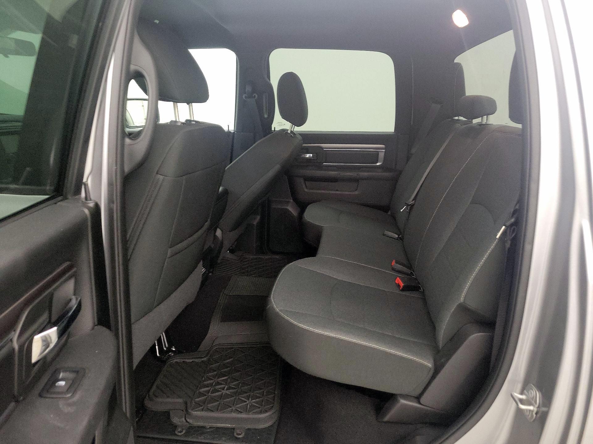 Thumbnail: 2021 RAM 1500 Classic - 18