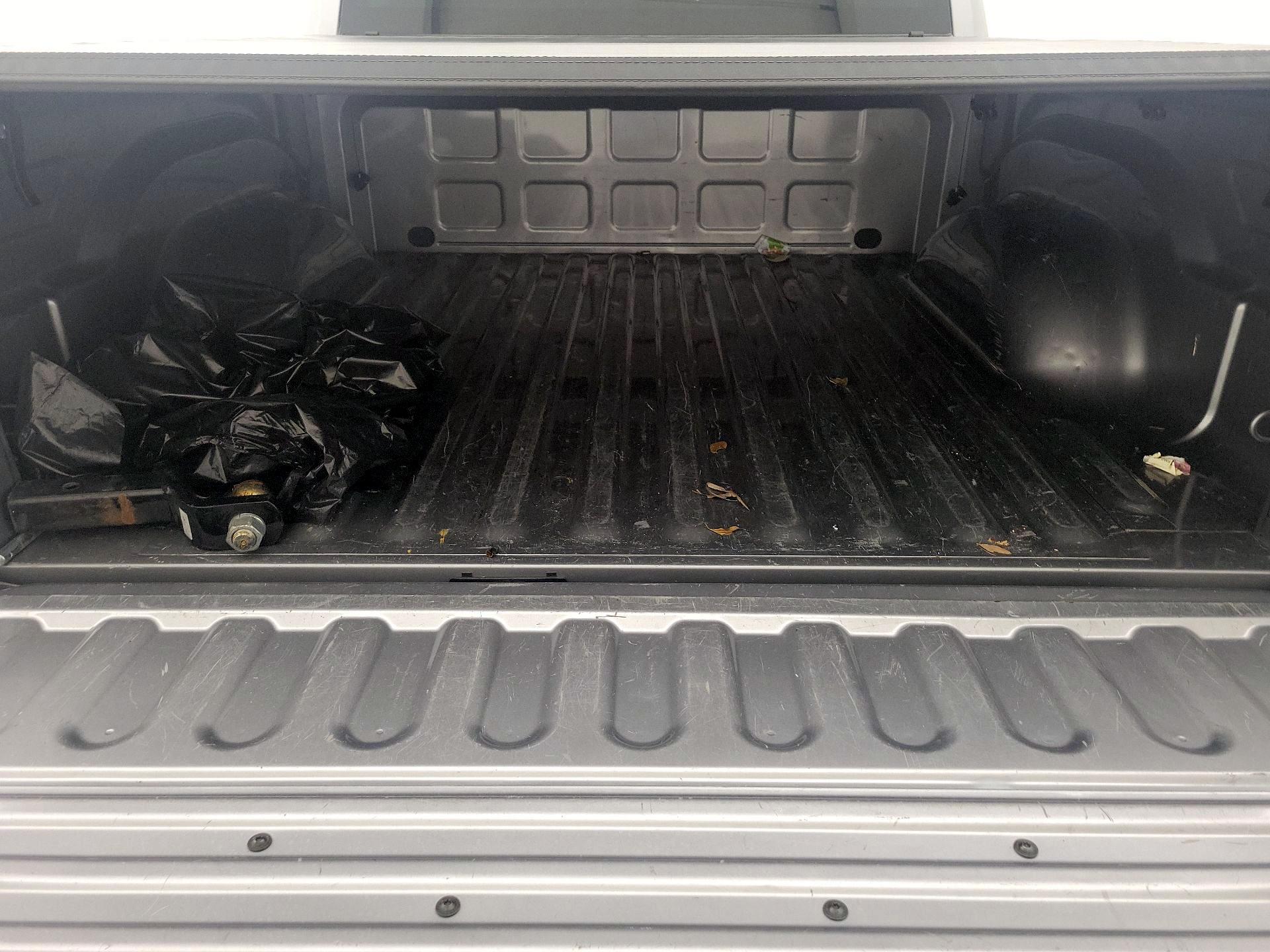 Thumbnail: 2021 RAM 1500 Classic - 19