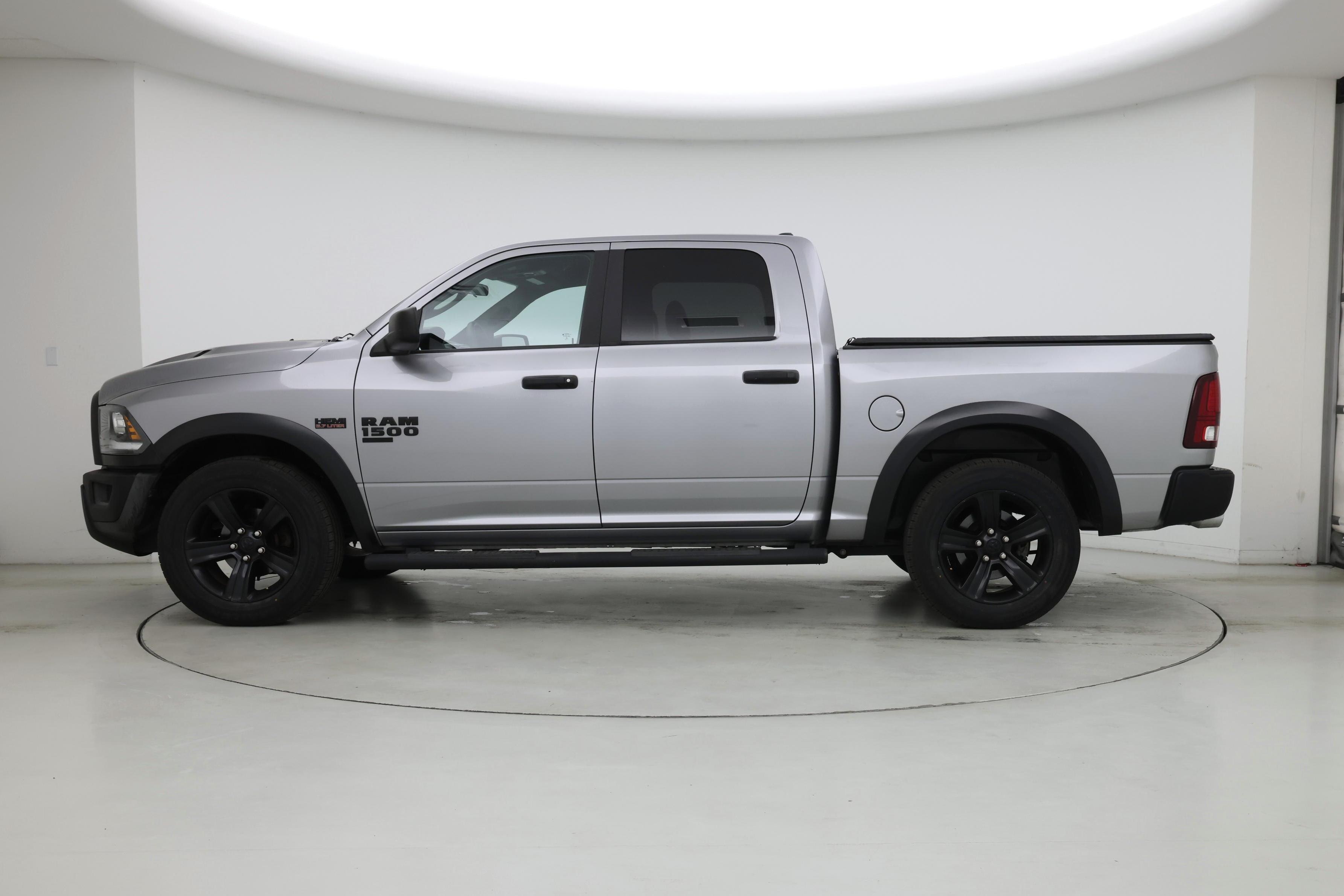 Thumbnail: 2021 RAM 1500 Classic - 3
