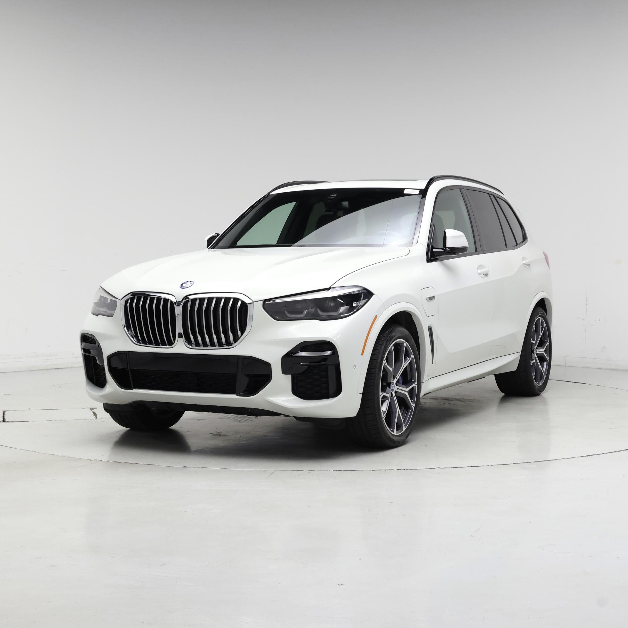 Thumbnail: 2023 BMW X5 - 4