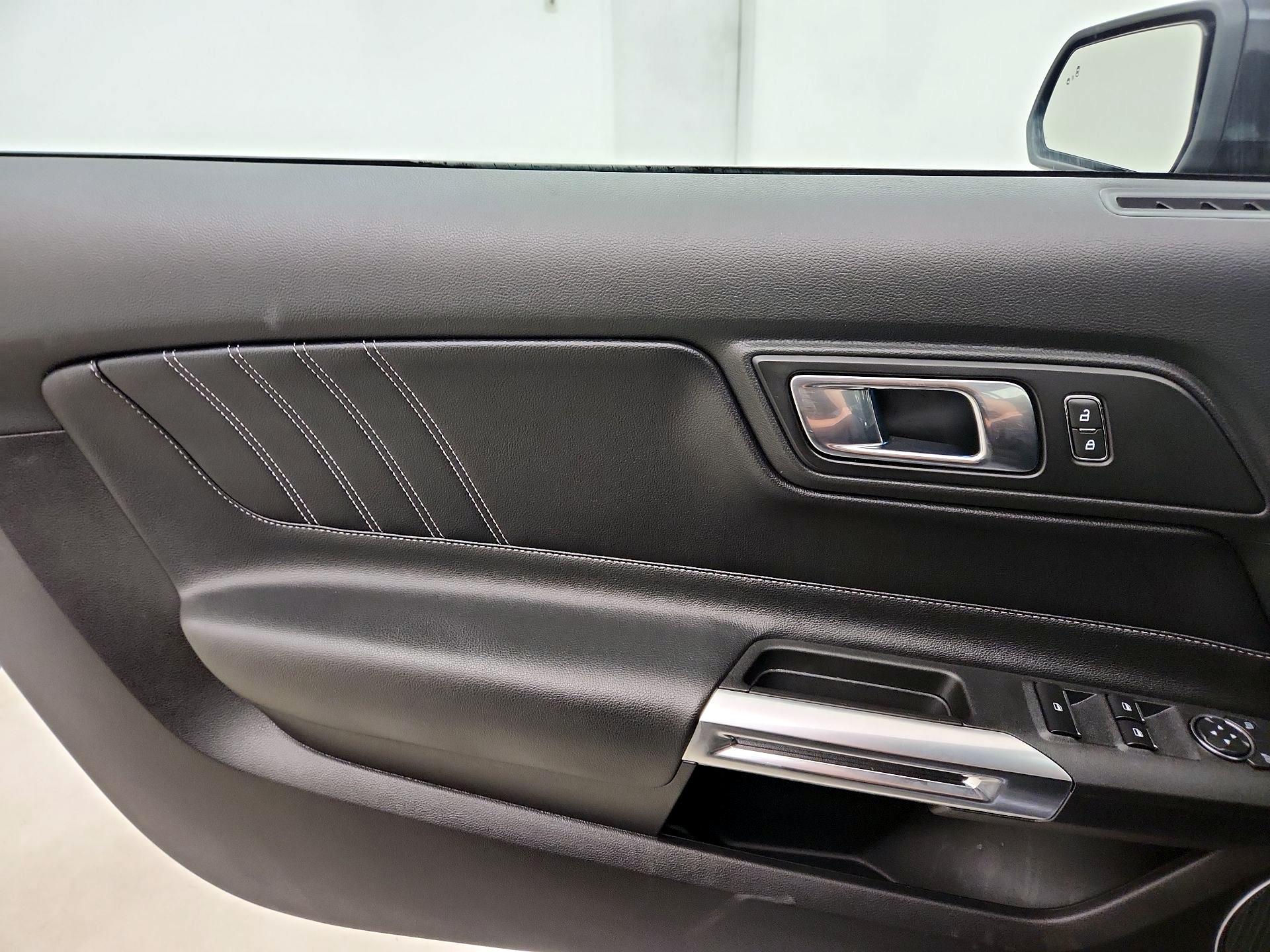 Thumbnail: 2022 Ford Mustang - 12