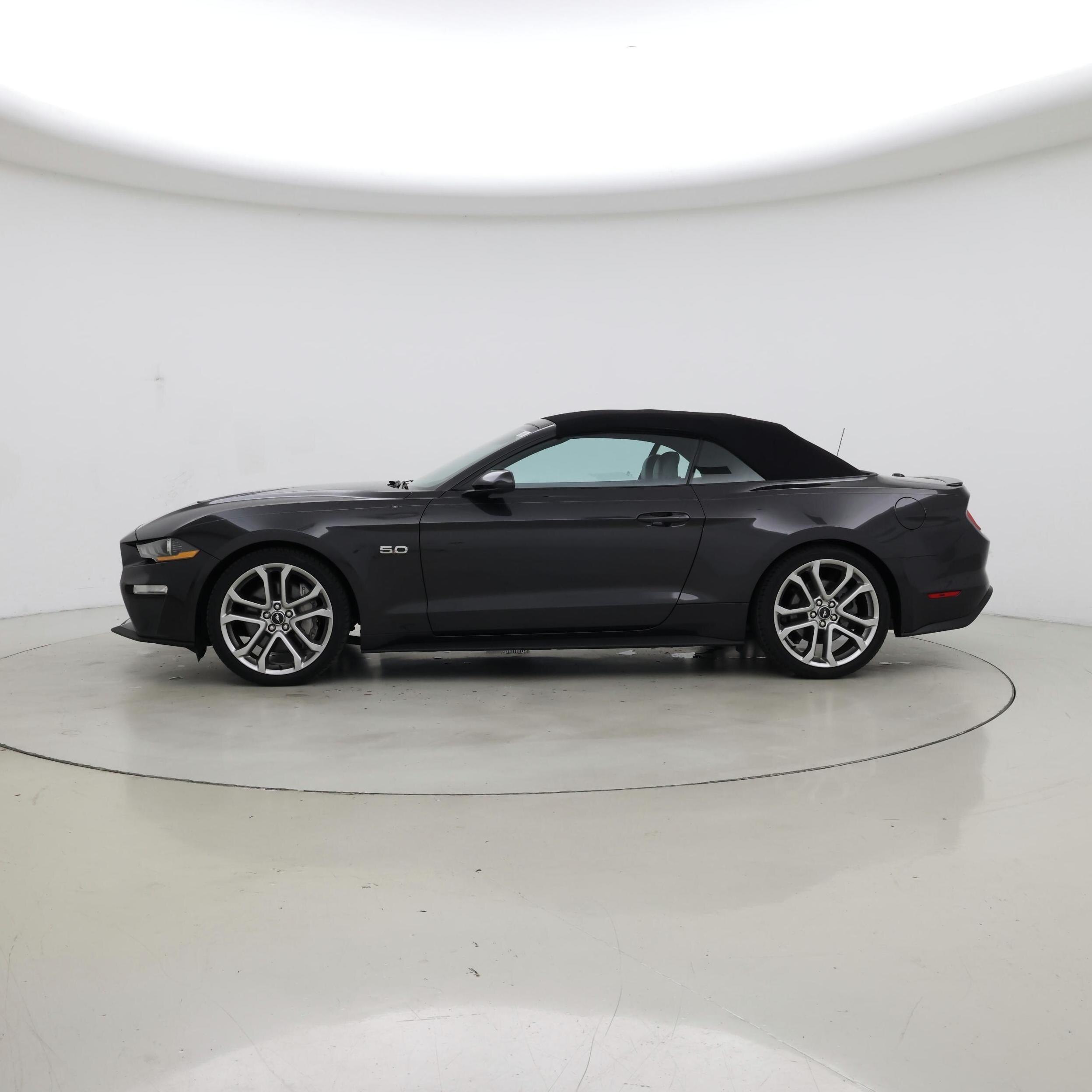 Thumbnail: 2022 Ford Mustang - 3