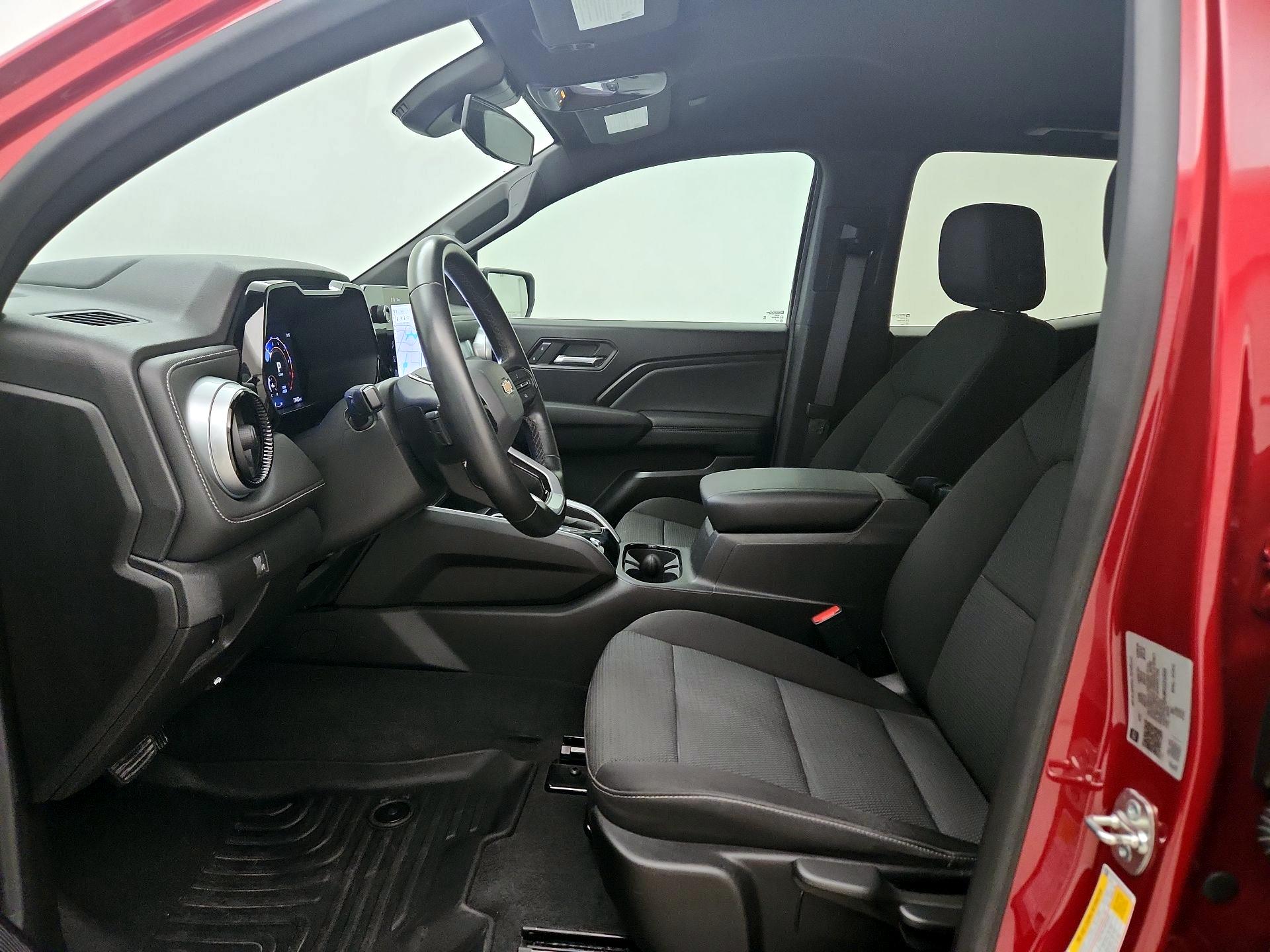Thumbnail: 2024 Chevrolet Colorado - 11