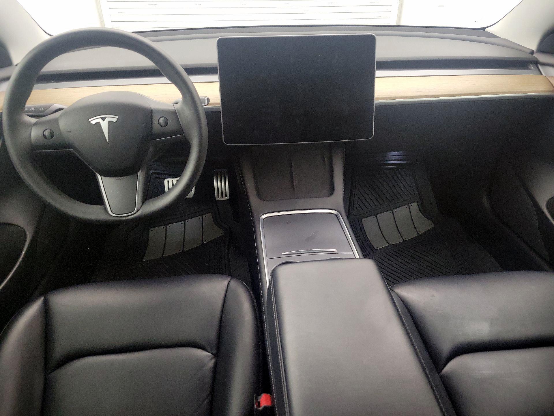 Thumbnail: 2021 Tesla Model 3 - 9