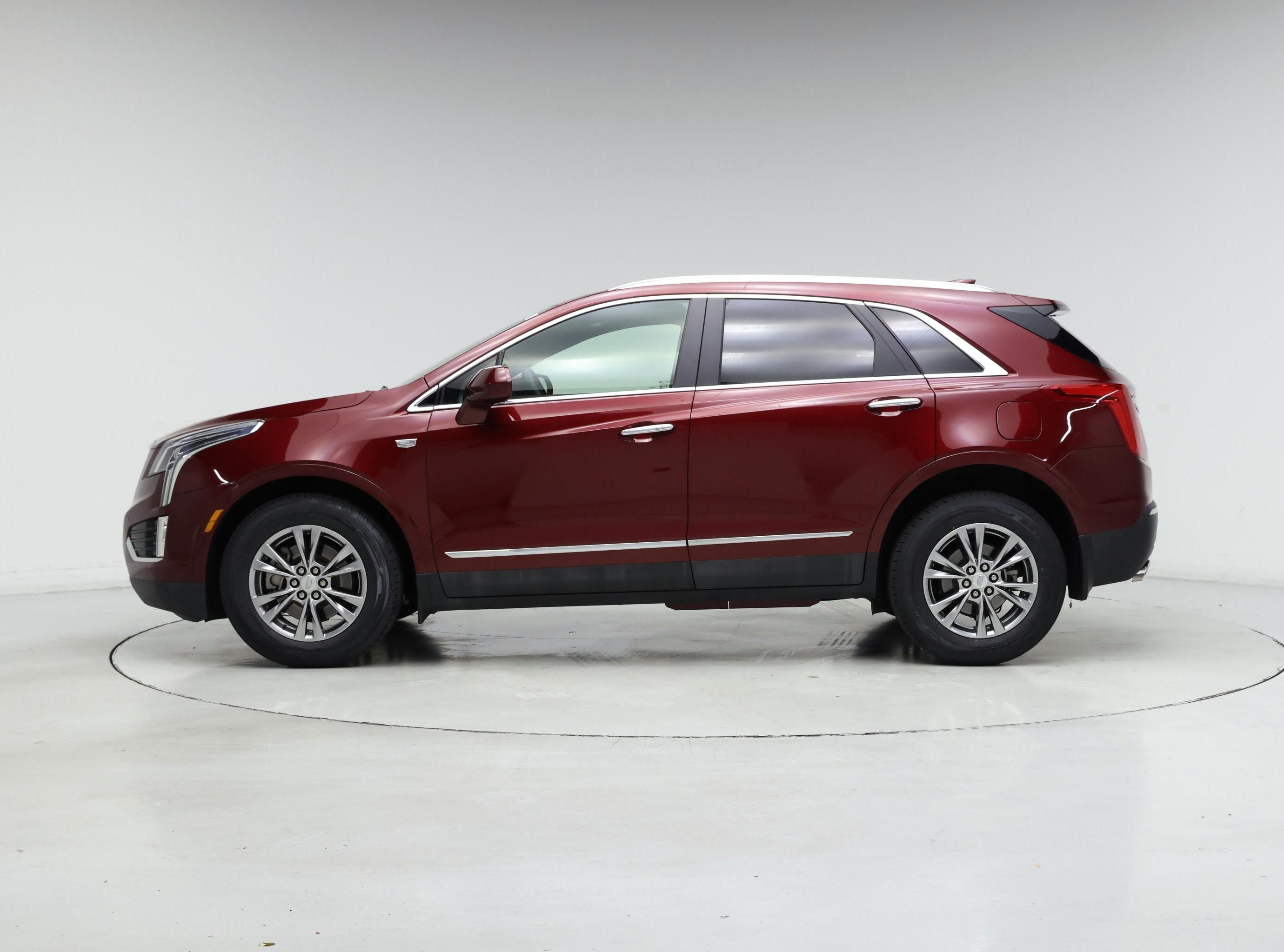 Thumbnail: 2017 Cadillac XT5 - 3