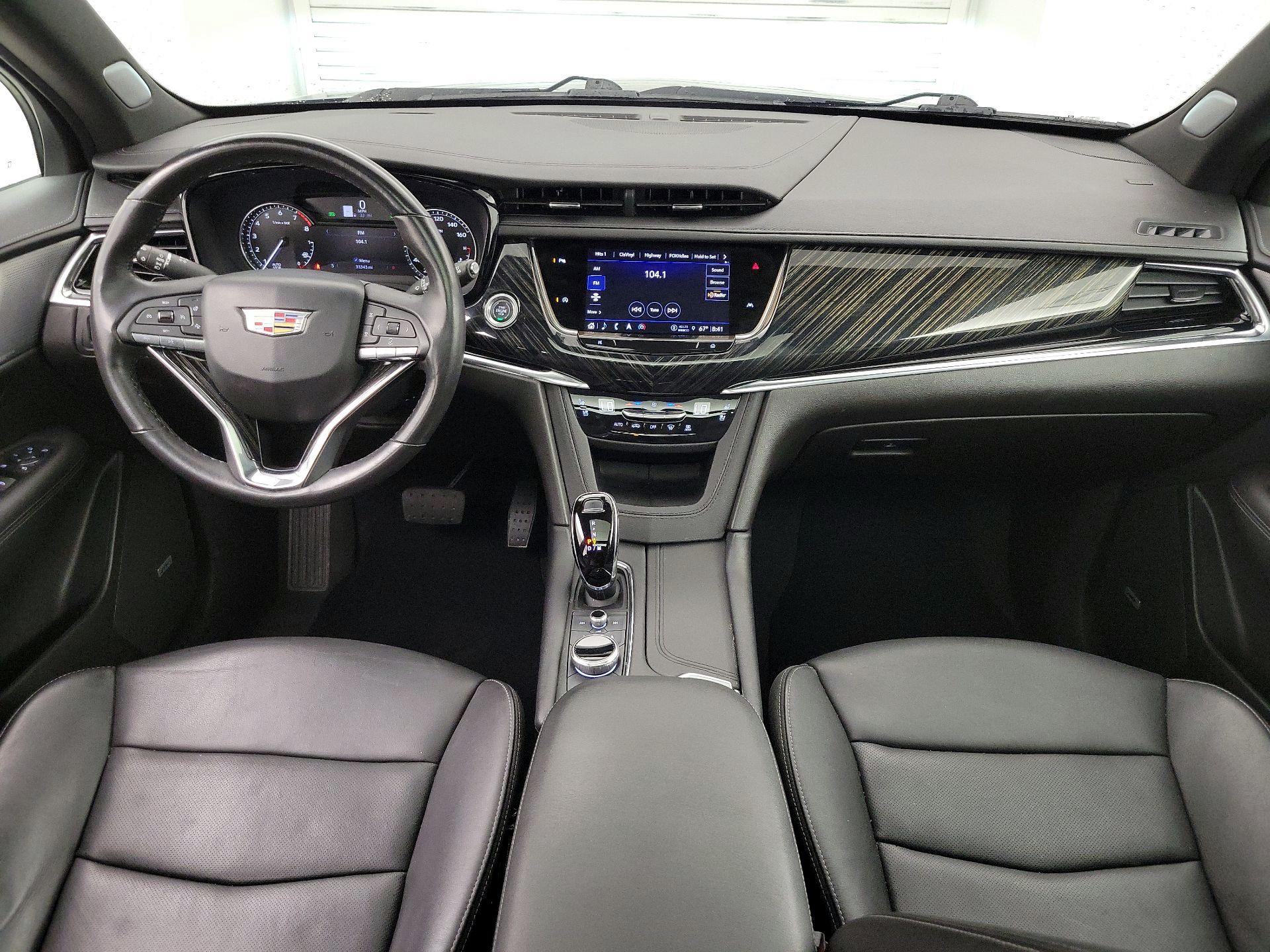 Thumbnail: 2023 Cadillac XT6 - 9