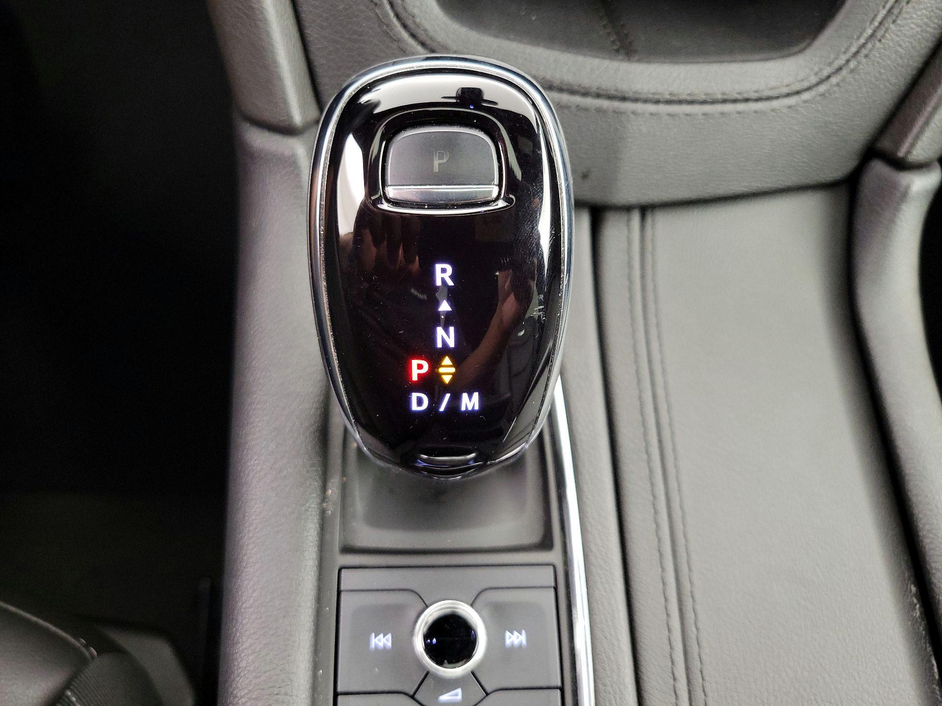 Thumbnail: 2023 Cadillac XT6 - 18