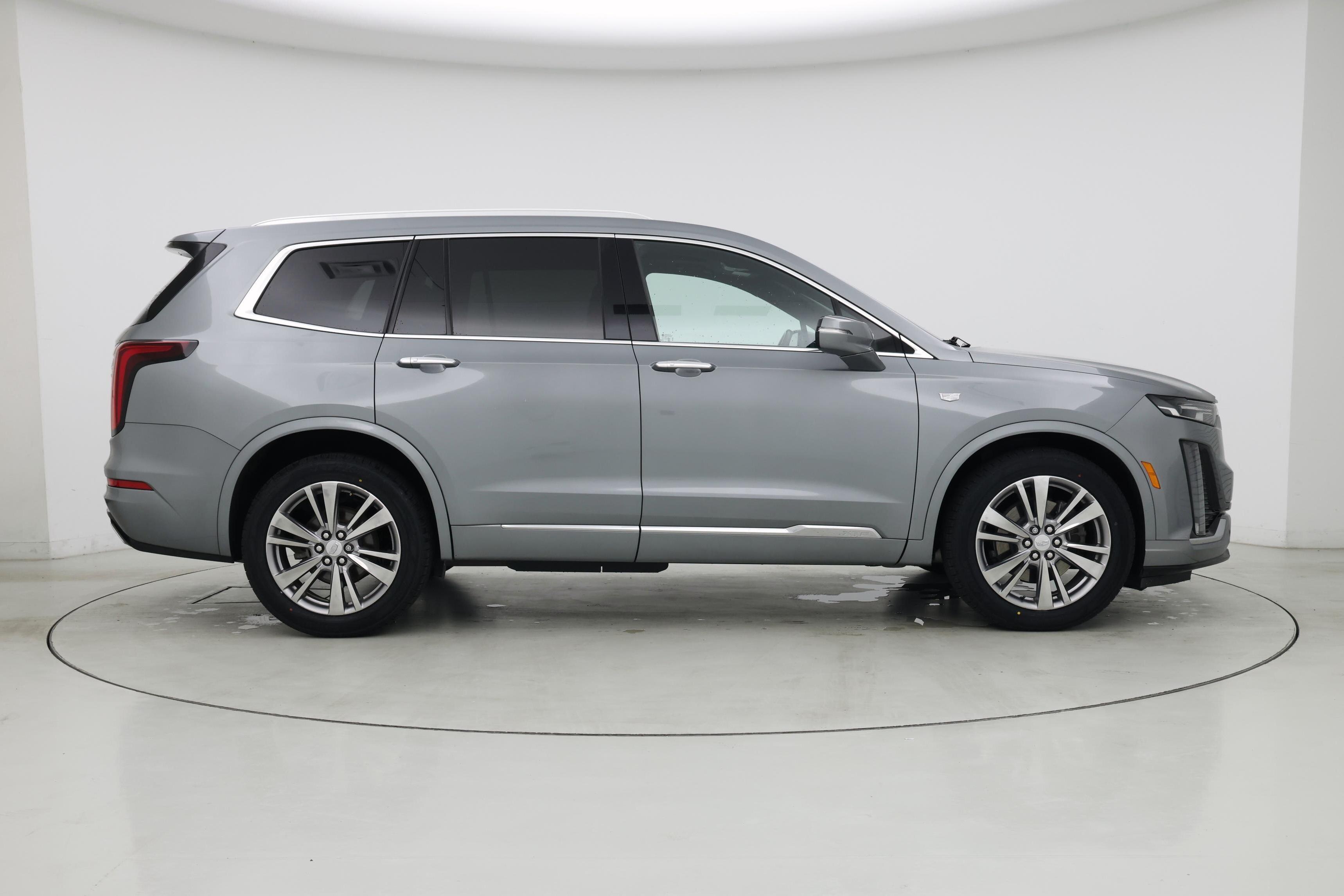 Thumbnail: 2023 Cadillac XT6 - 7