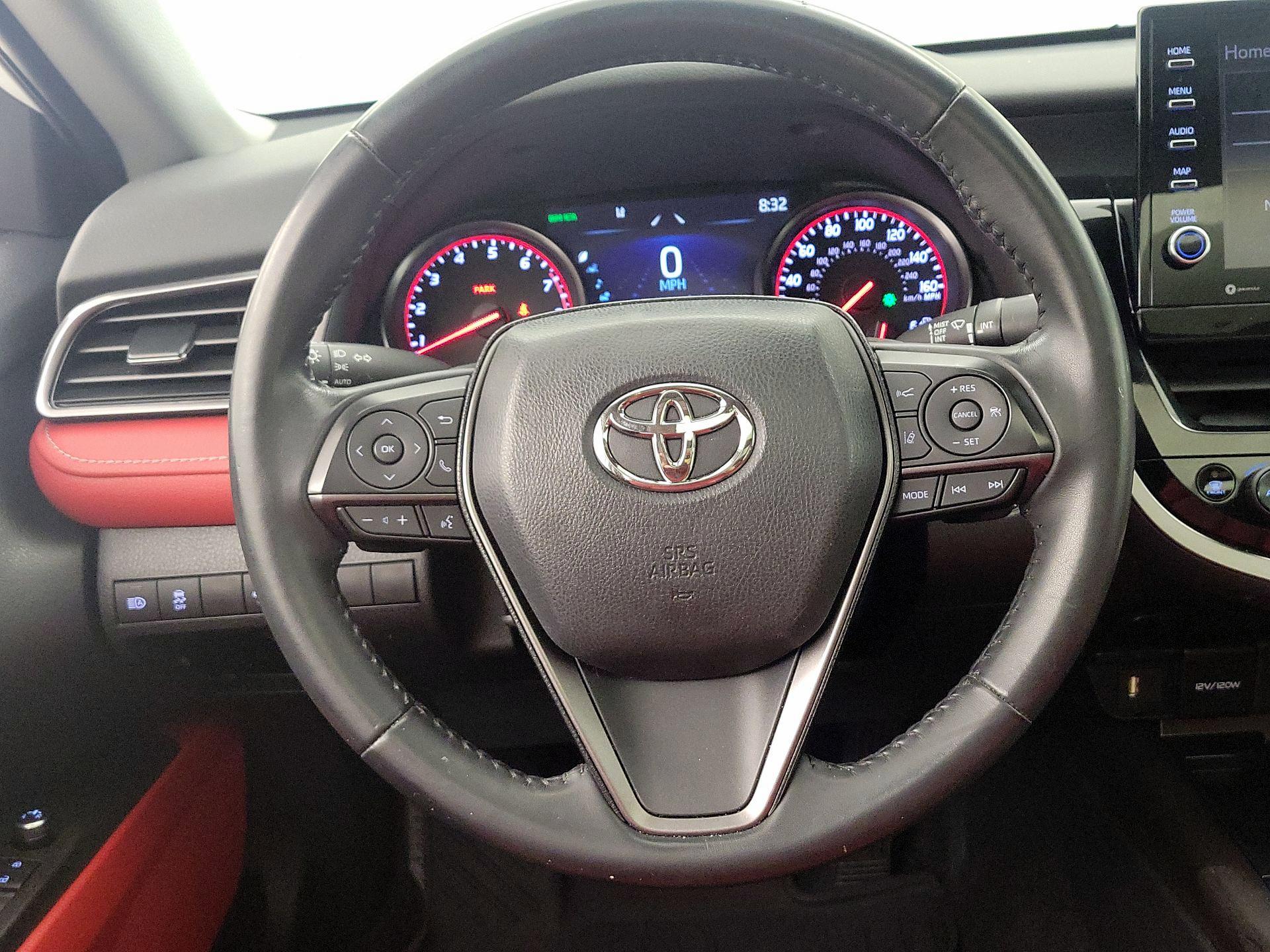 Thumbnail: 2022 Toyota Camry - 10