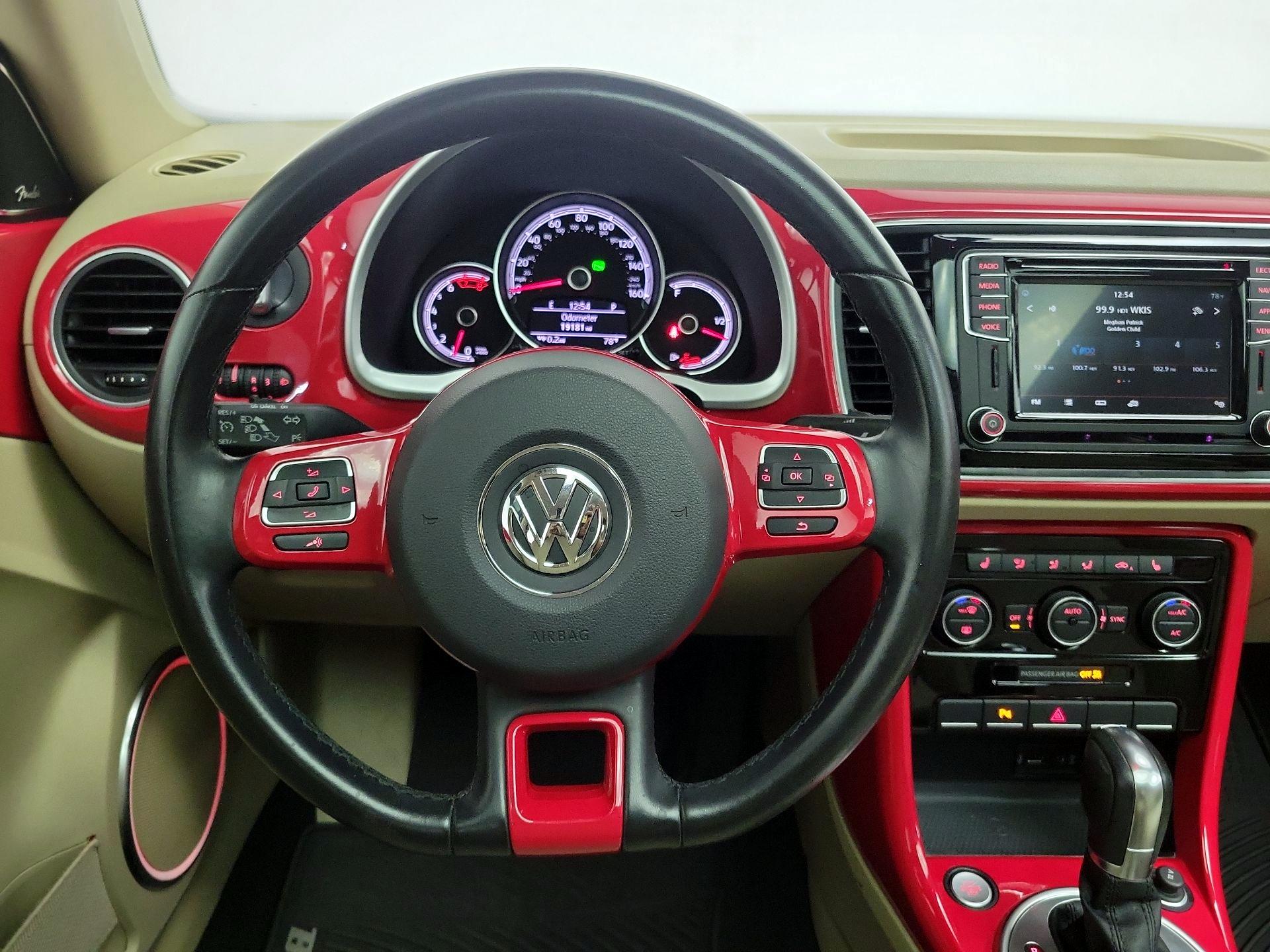 Thumbnail: 2019 Volkswagen Beetle - 10