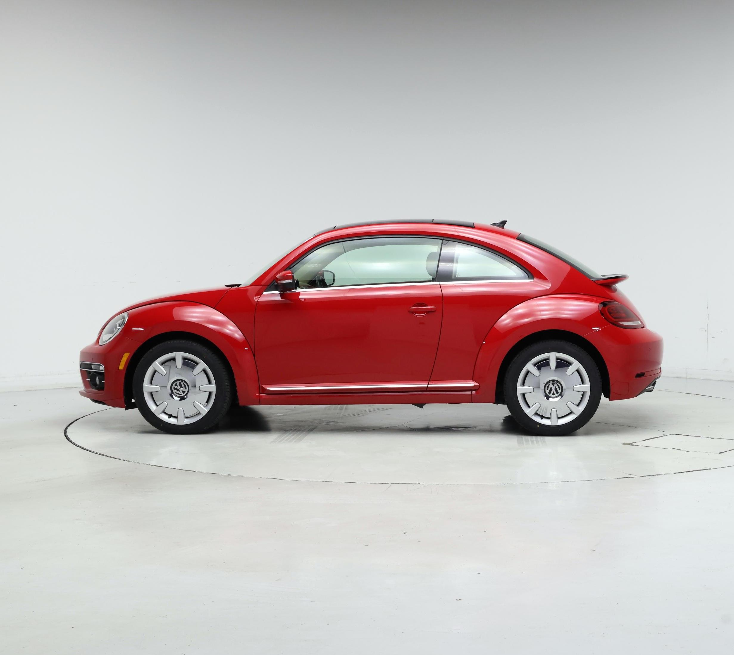 Thumbnail: 2019 Volkswagen Beetle - 3