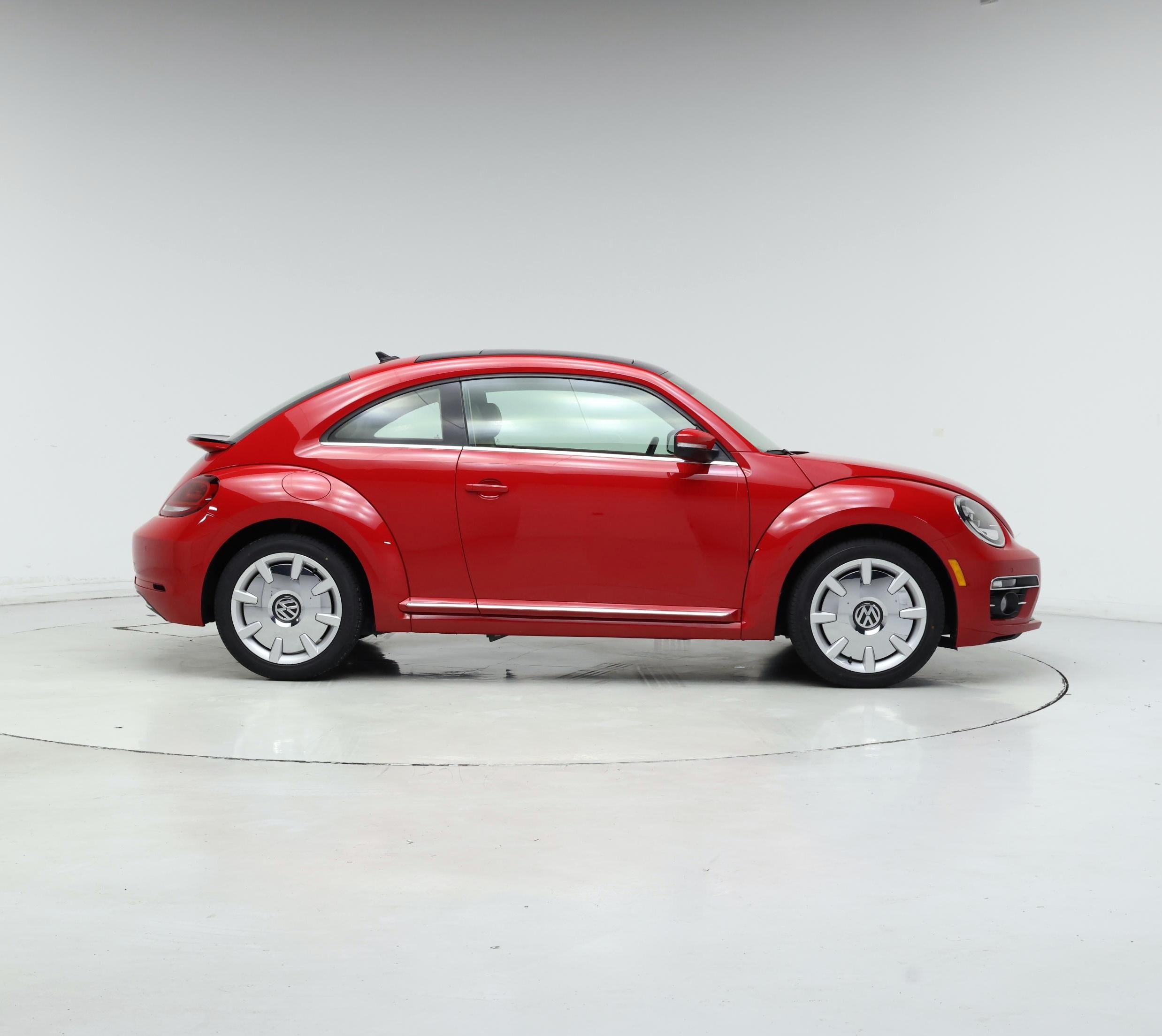 Thumbnail: 2019 Volkswagen Beetle - 7