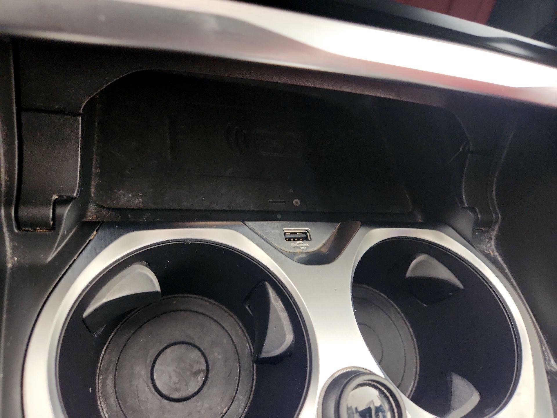 Thumbnail: 2020 BMW 8 Series - 19